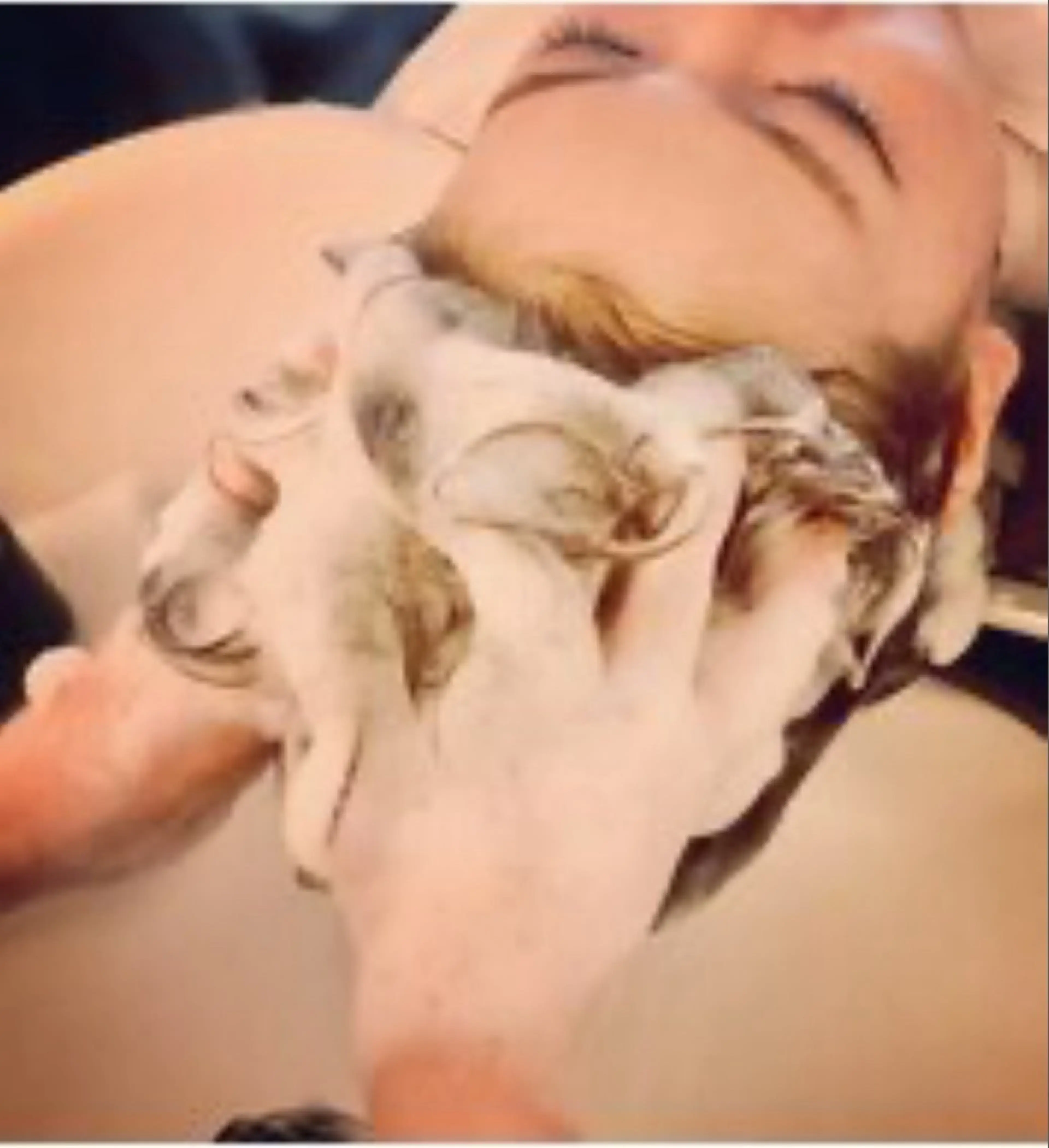 ヘッドスパ . NANAのヘアスタイル