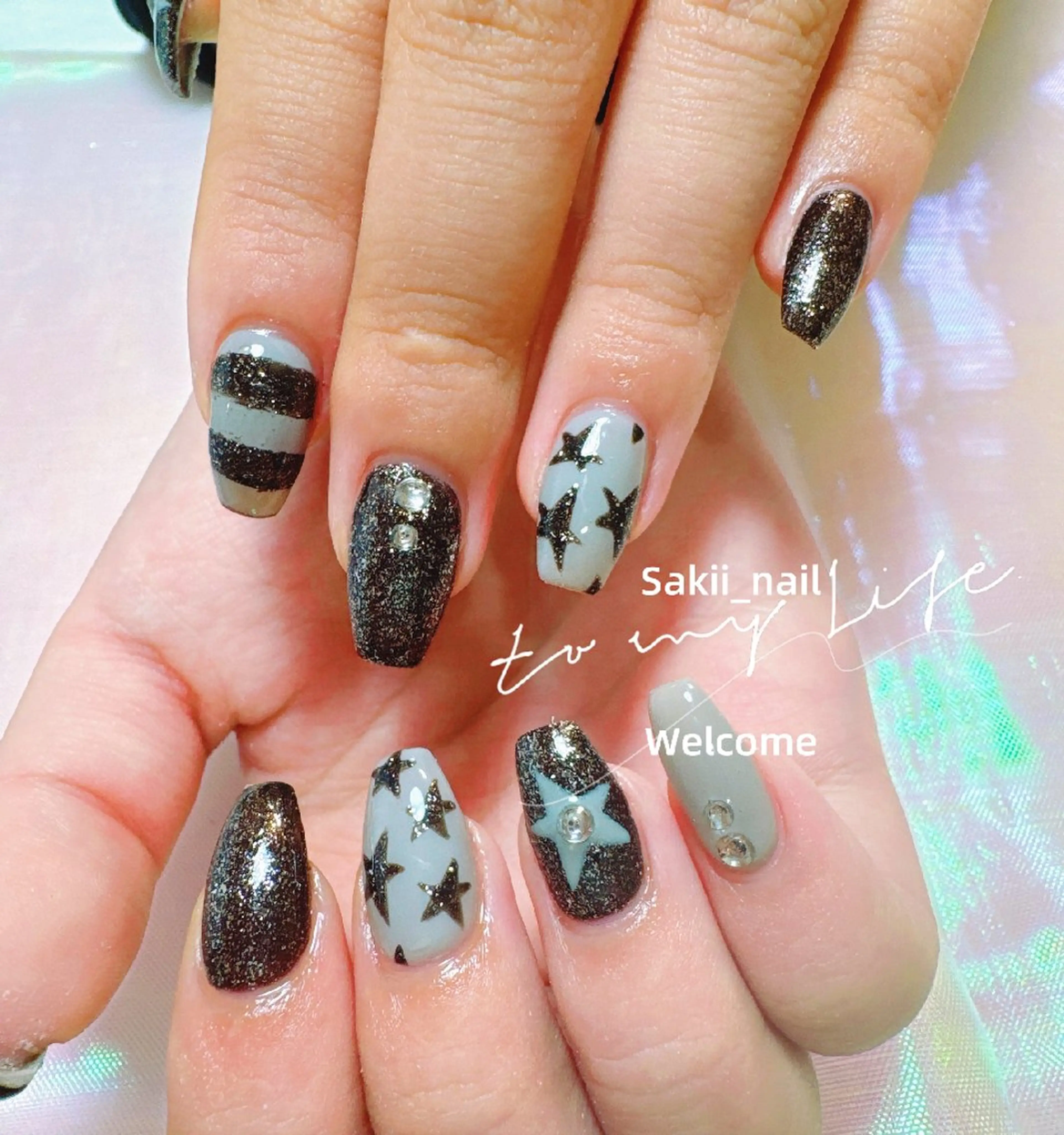 ネイル ジェルネイル 韓国ネイル マグネットネイル 持ち込み オフィスネイル sakii_nail 池袋のネイルデザイン