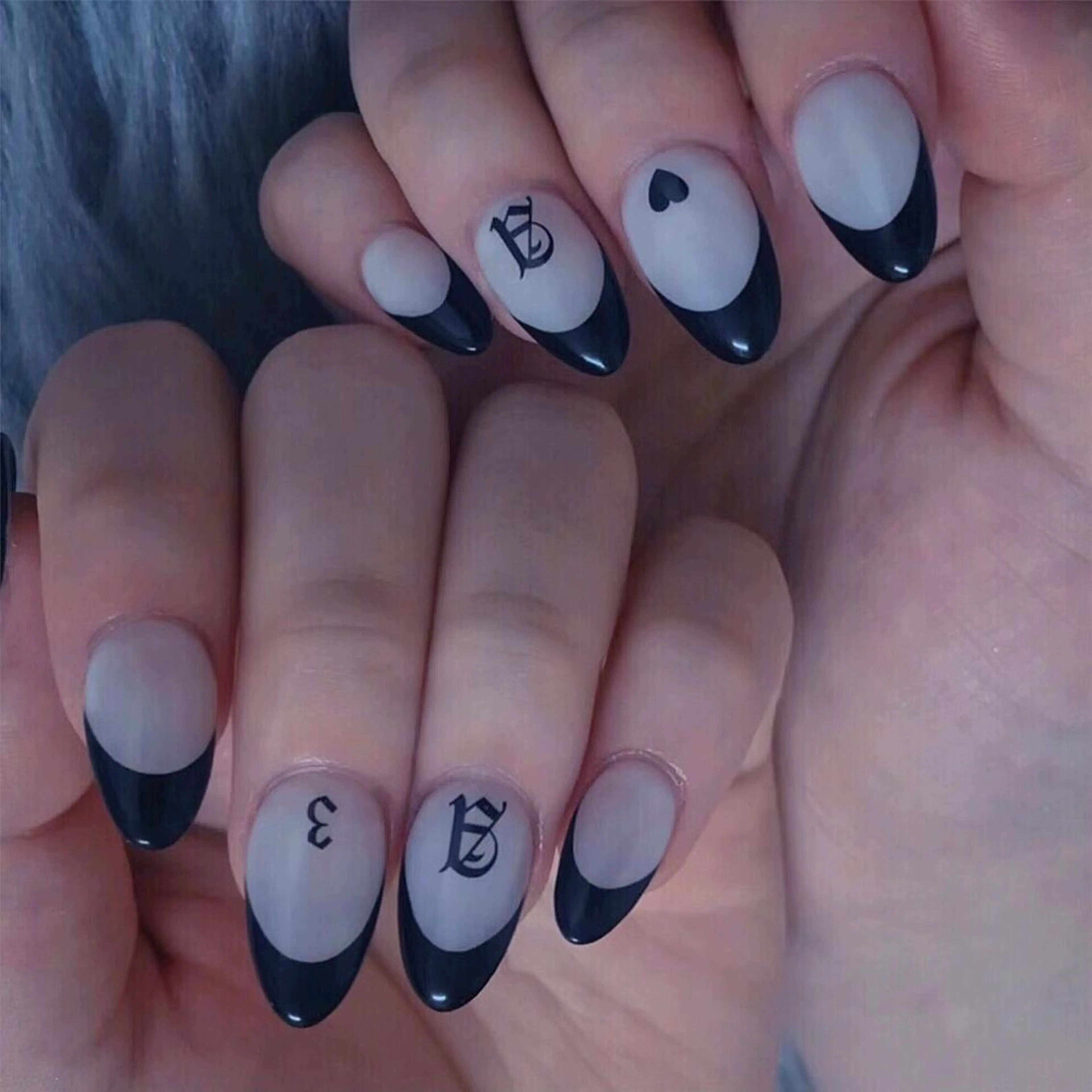 ネイル NOIROUGE所属・NOI ROUGEのネイルデザイン