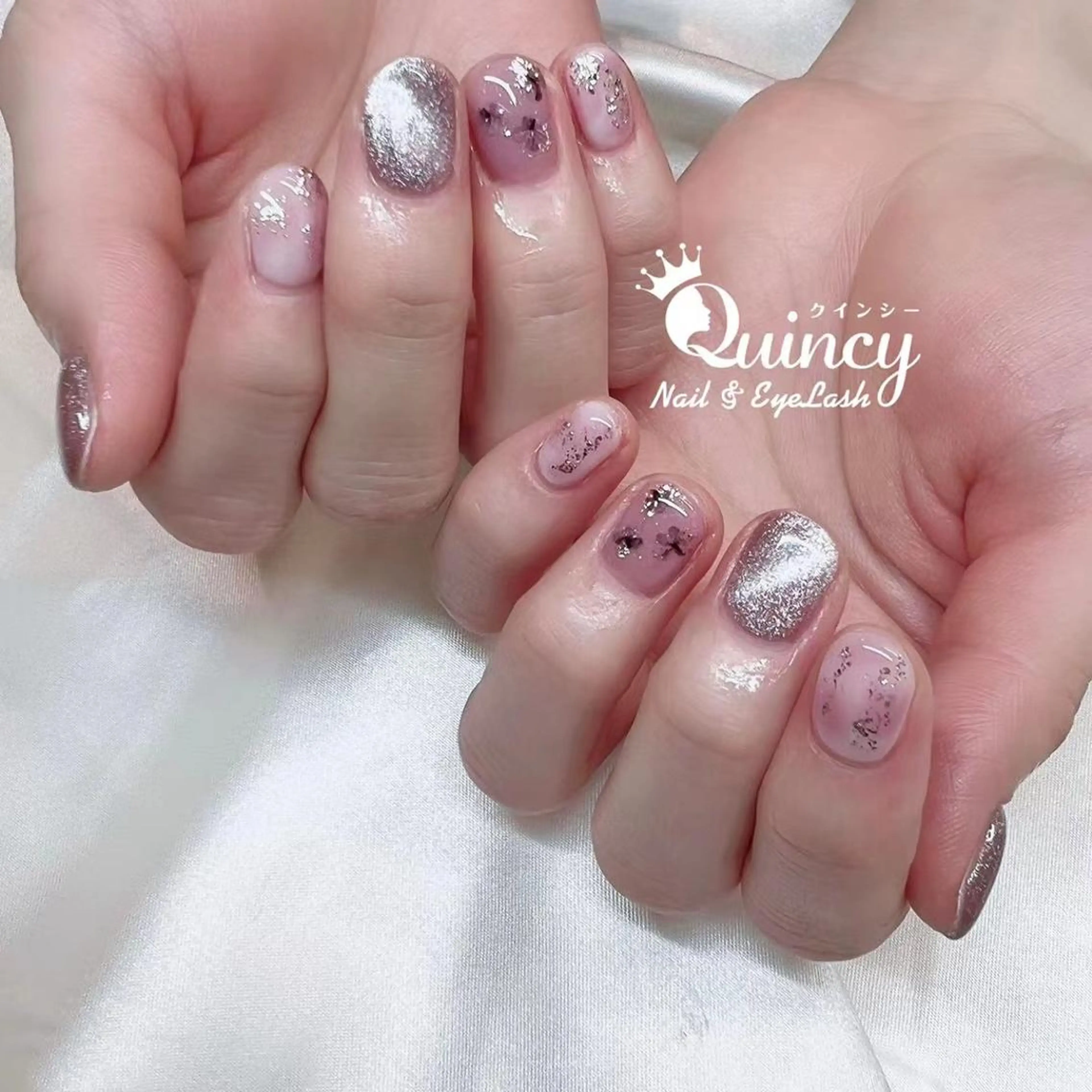 ネイル Quincy ネイル&アイラッシュのマツエク・マツパデザイン