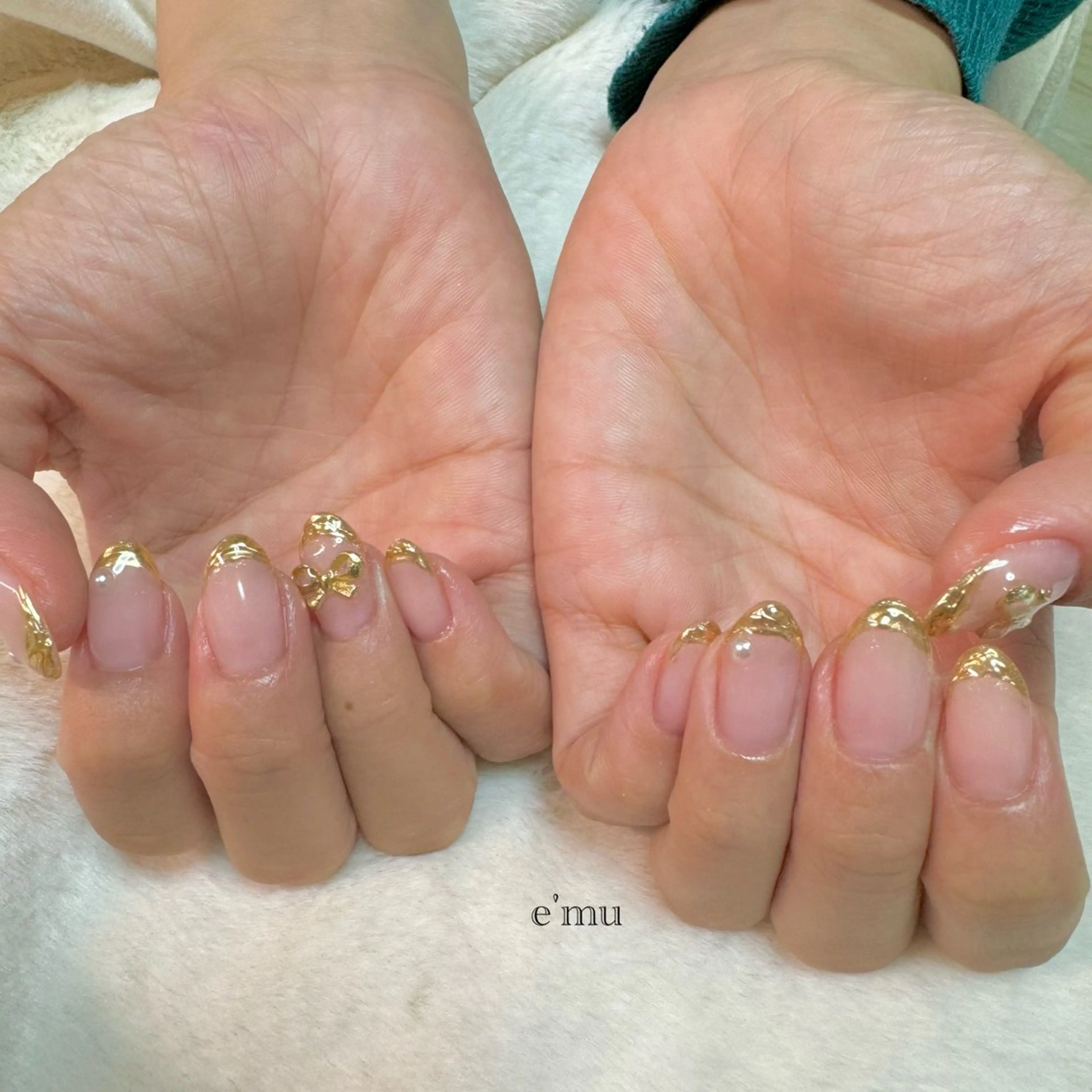 ネイル フレンチネイル ミラーネイル リボン ハンドネイル nail salon e'mu💐のネイルデザイン