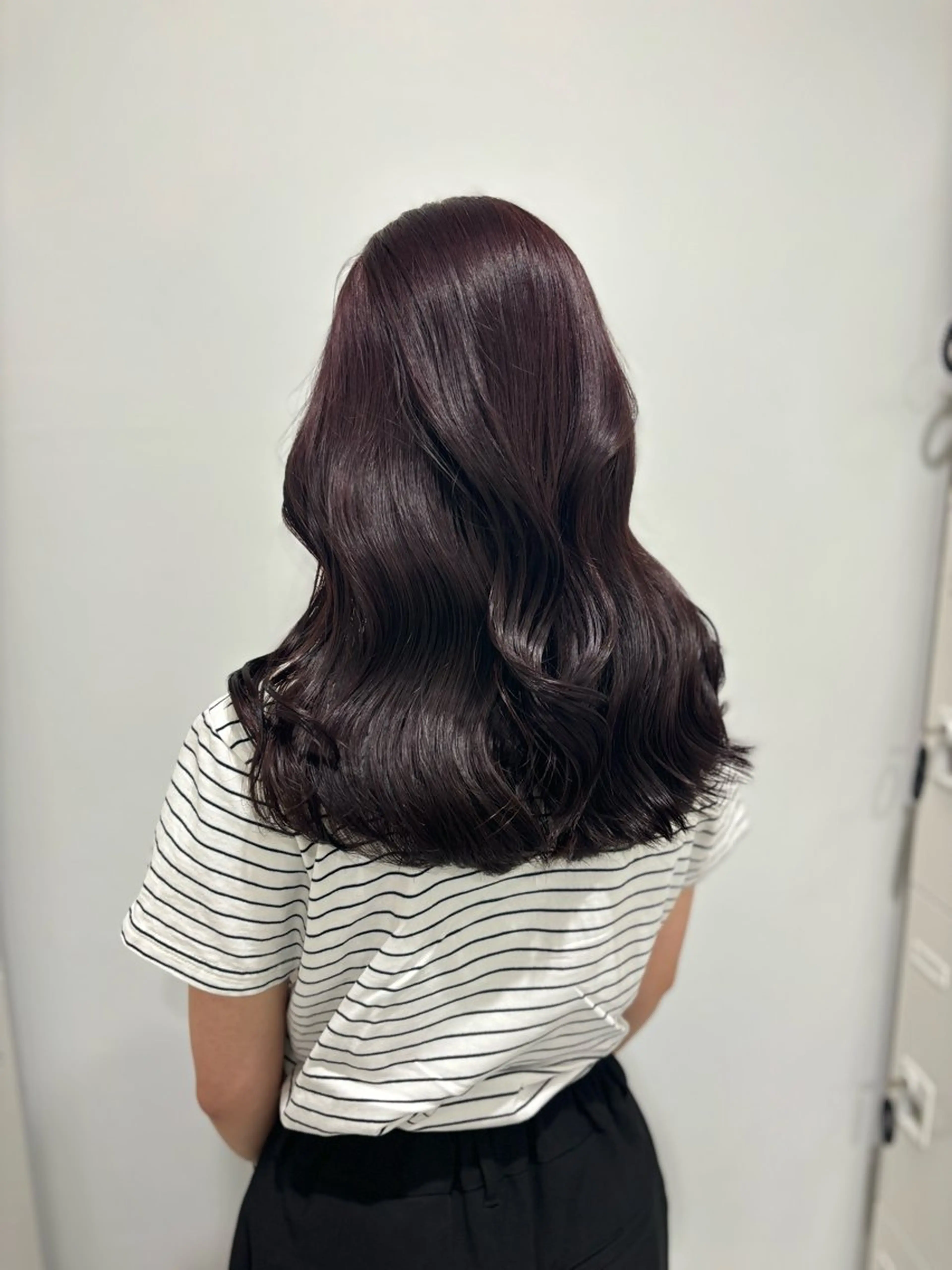 セミロング カラー ブリーチ ブリーチなしカラー 髪質改善 ヘアカラー 韓流トレンドヘア 🎀RINAKO🎀のヘアスタイル