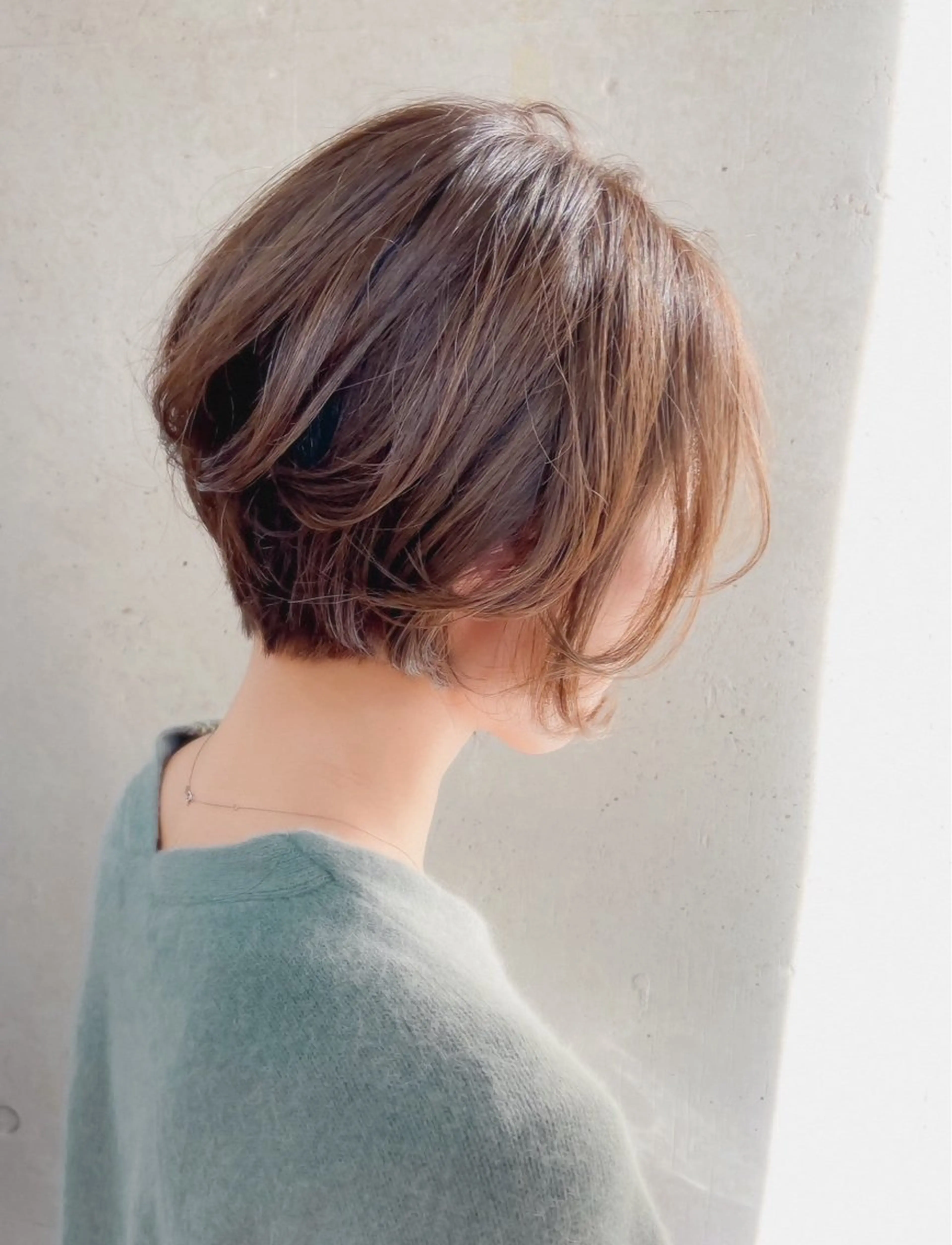 ショート カット ヘアカラー トリートメント J /レイヤーカット /ショートボブのヘアスタイル