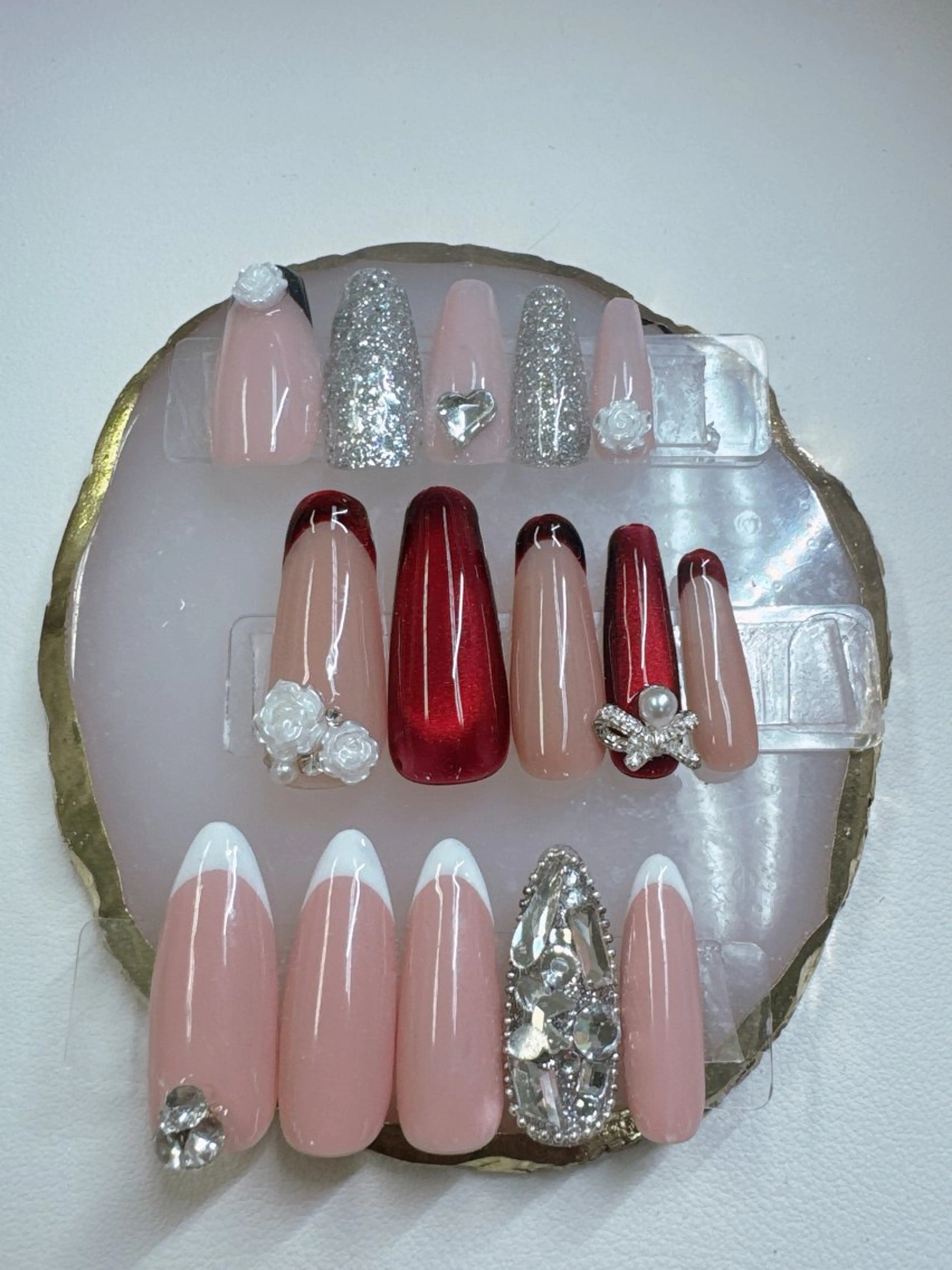 ネイル フレンチネイル ジェルネイル ガラスフレンチ キラキラネイル パラジェル ハンドネイル Queeens nailのネイルデザイン