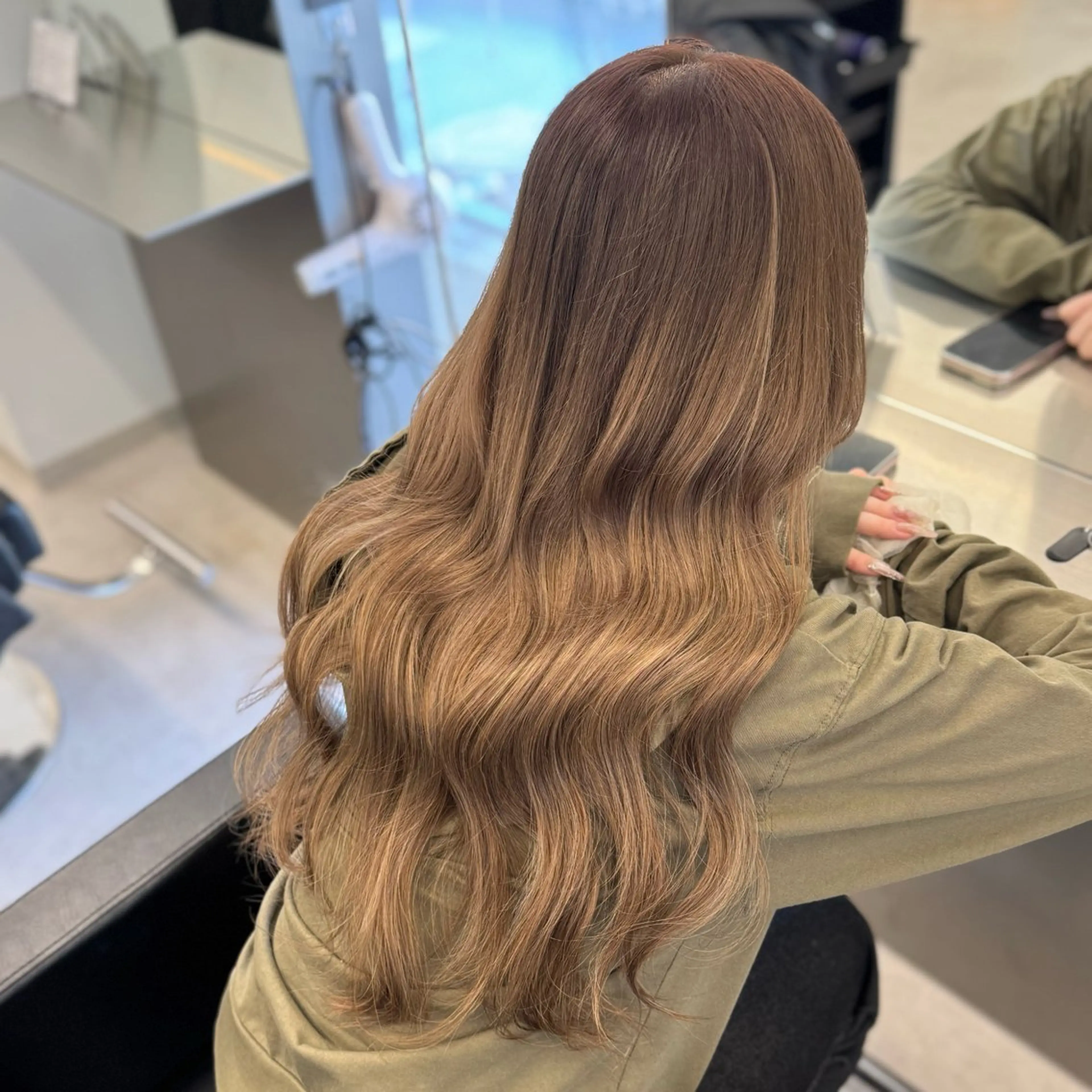 ロング カラー シールエクステ ベージュカラー ブリーチ ミルクティーベージュ ボブ ヘアカラー エクステ ベージュ/エクステ /職人/KENTAのヘアスタイル