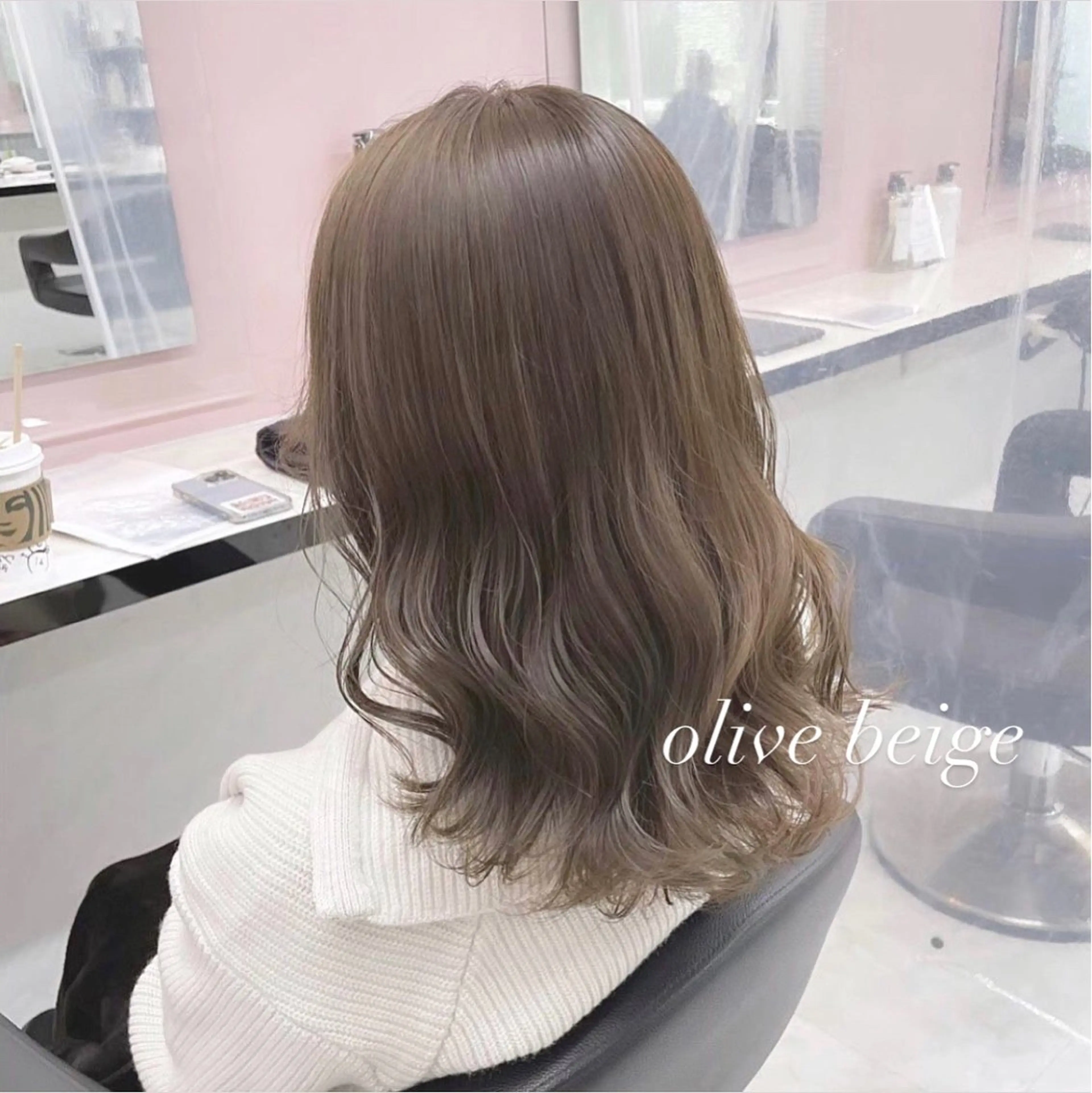 ミディアム カット 縮毛矯正 うる艶トレンドヘア 🕊️上野BABYのヘアスタイル