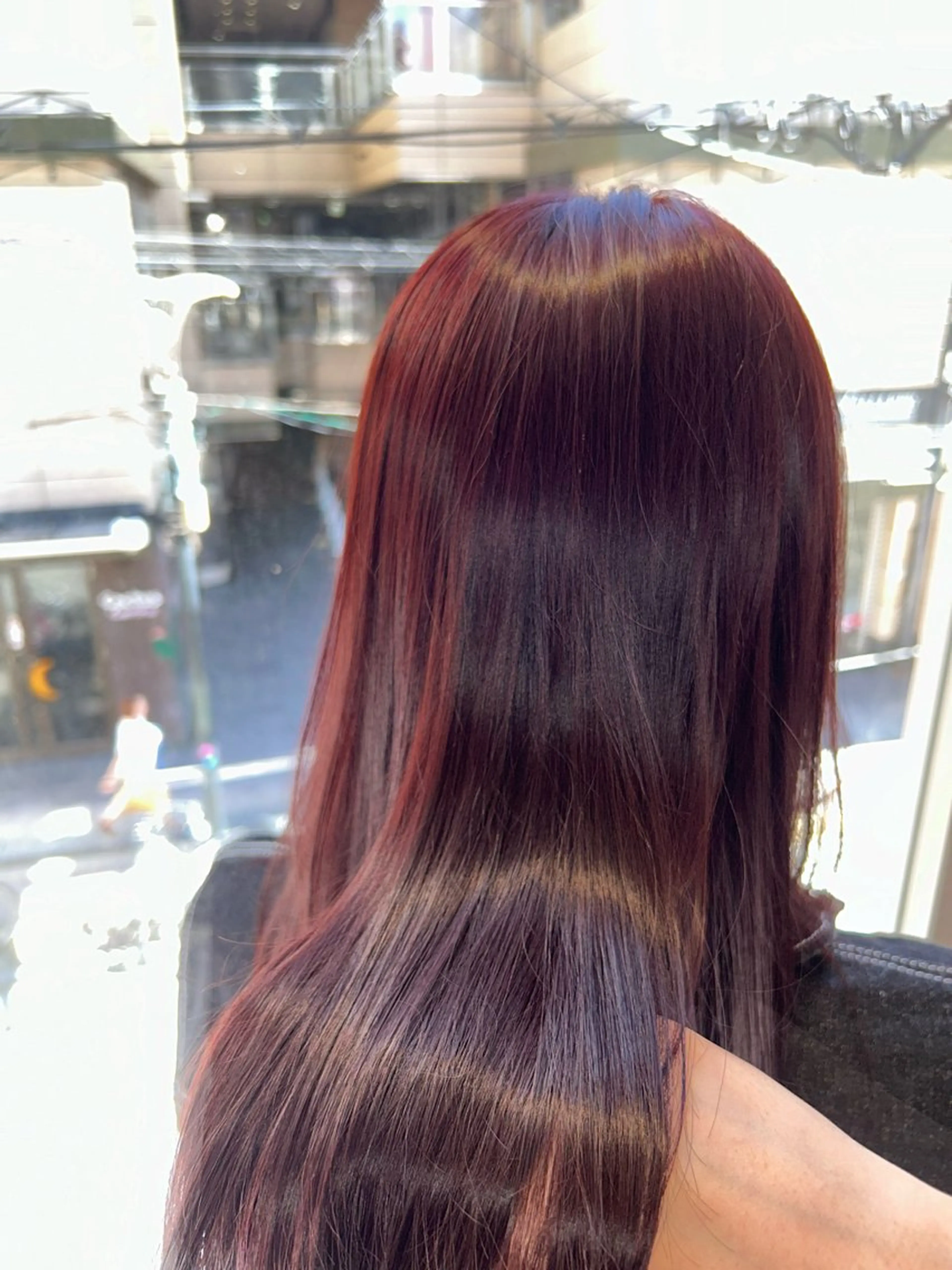 カラー レッドカラー 椋 愛穂のヘアスタイル