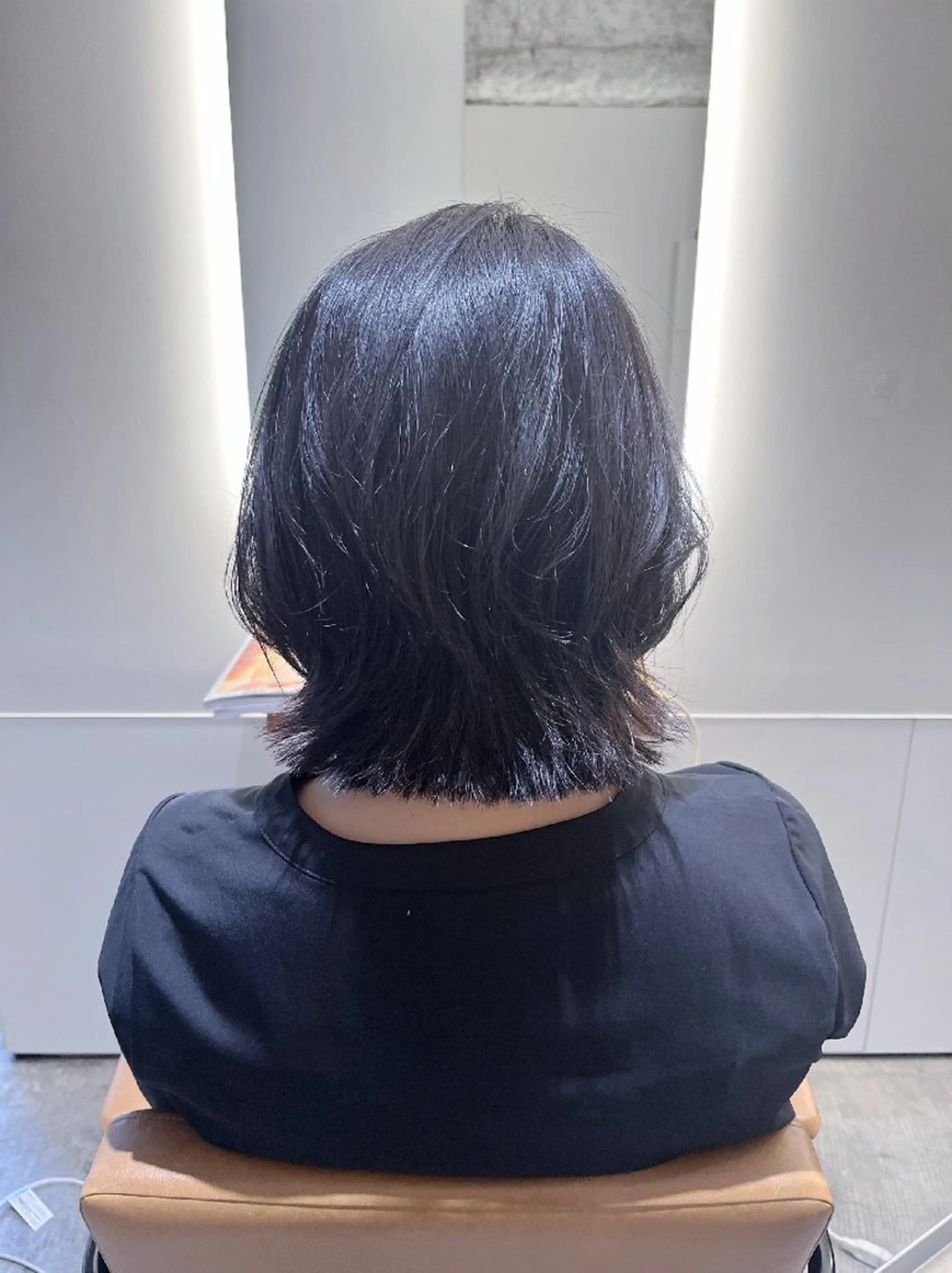 ミディアム カラー ブリーチ オーガニックカラー バイオレットカラー くびれヘア カット ヘアカラー トリートメント 中野渡 真利那のヘアスタイル