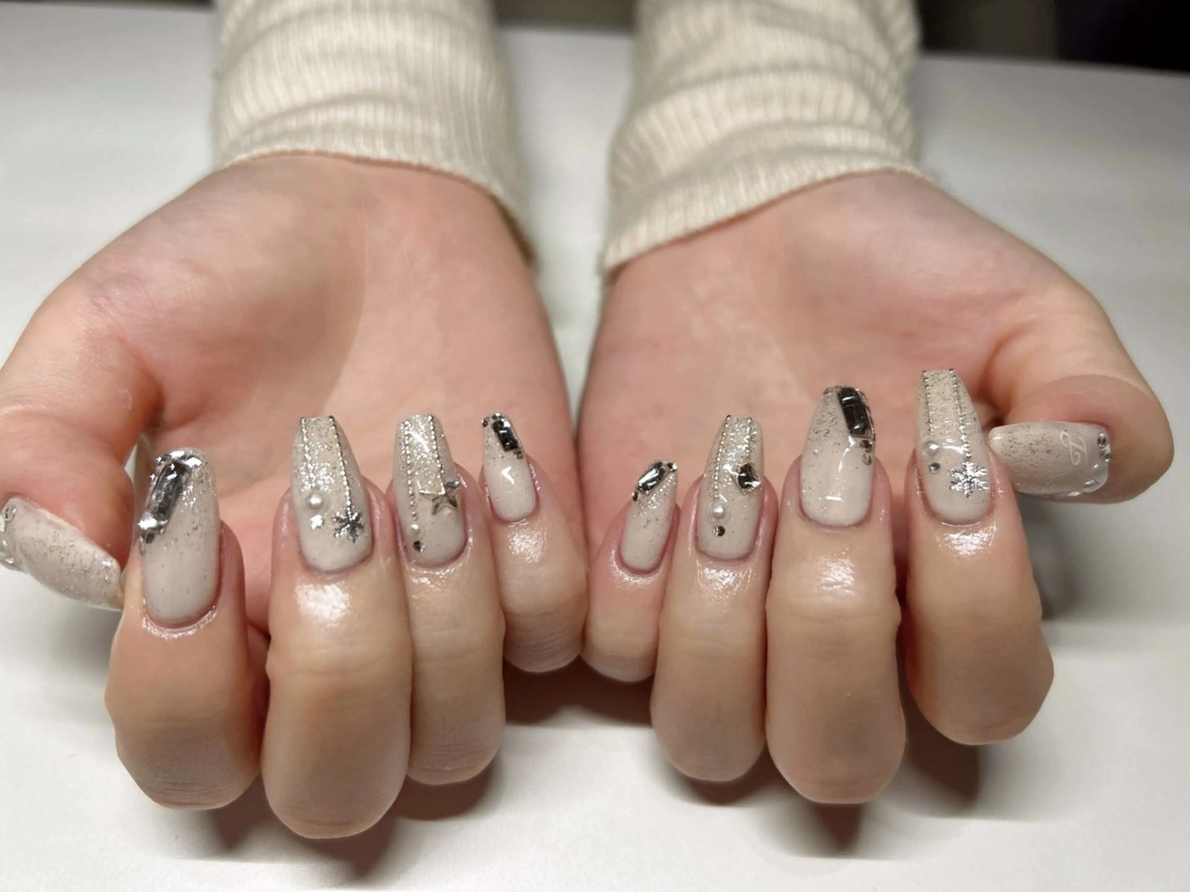 ネイル アートネイル フレンチネイル ジェルネイル グラデーション マグネットネイル ハンドネイル 加藤 洋美のネイルデザイン