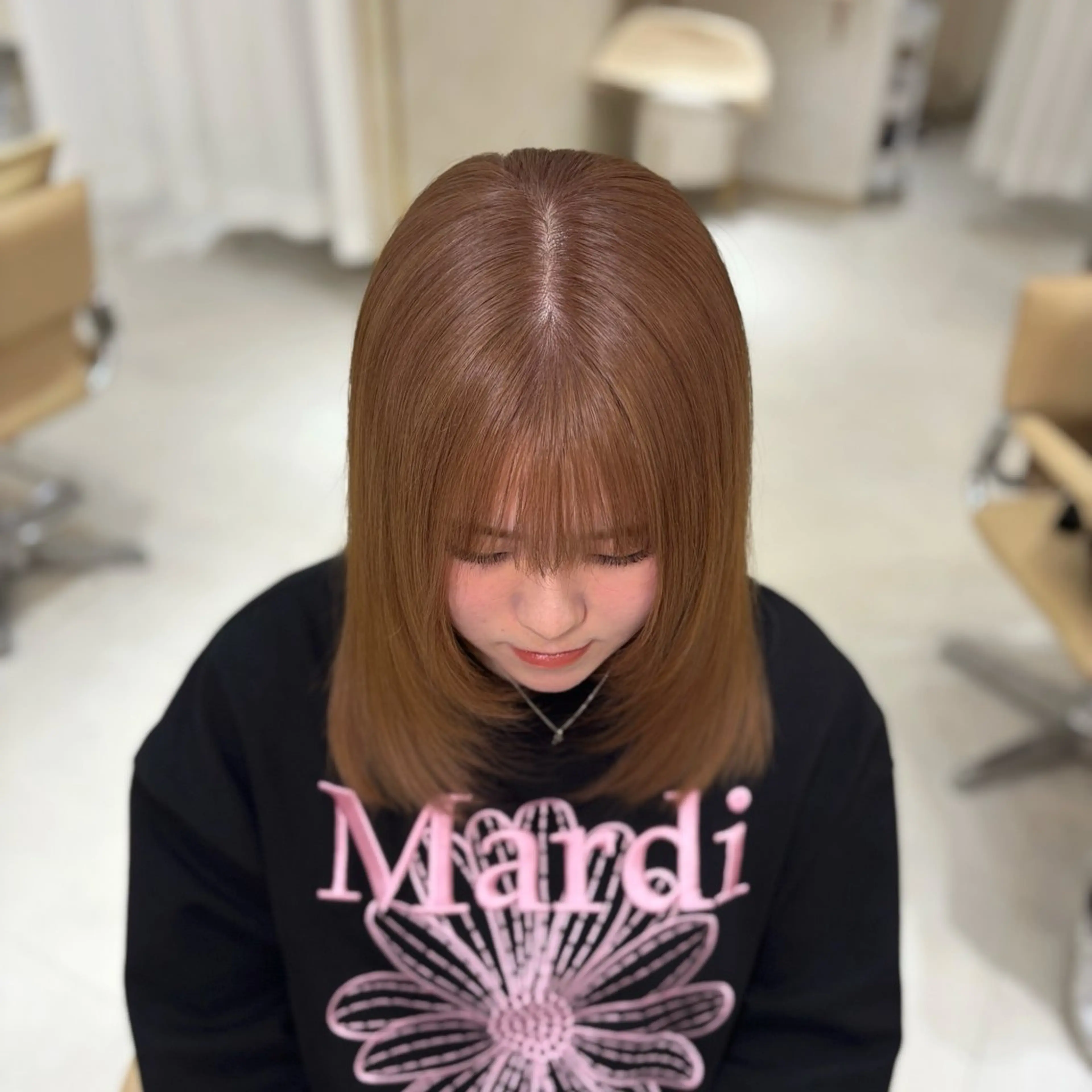 セミロング カラー ブリーチ ブラウンカラー ピンクカラー ピンクブラウン ヘアカラー りほ/顔周りカット/ レイヤーカットのヘアスタイル