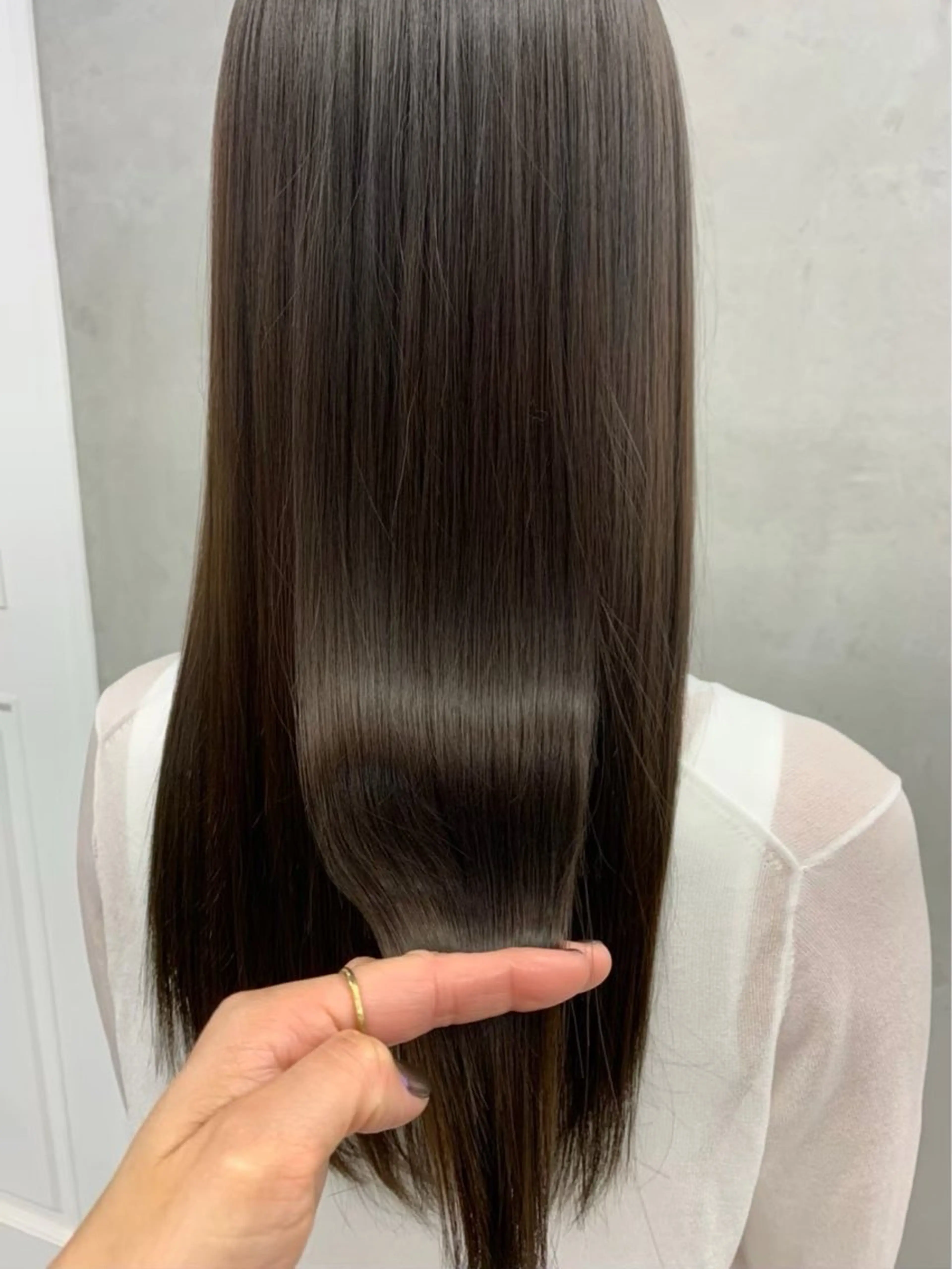 カラー KILLA静岡 ayahaのヘアスタイル