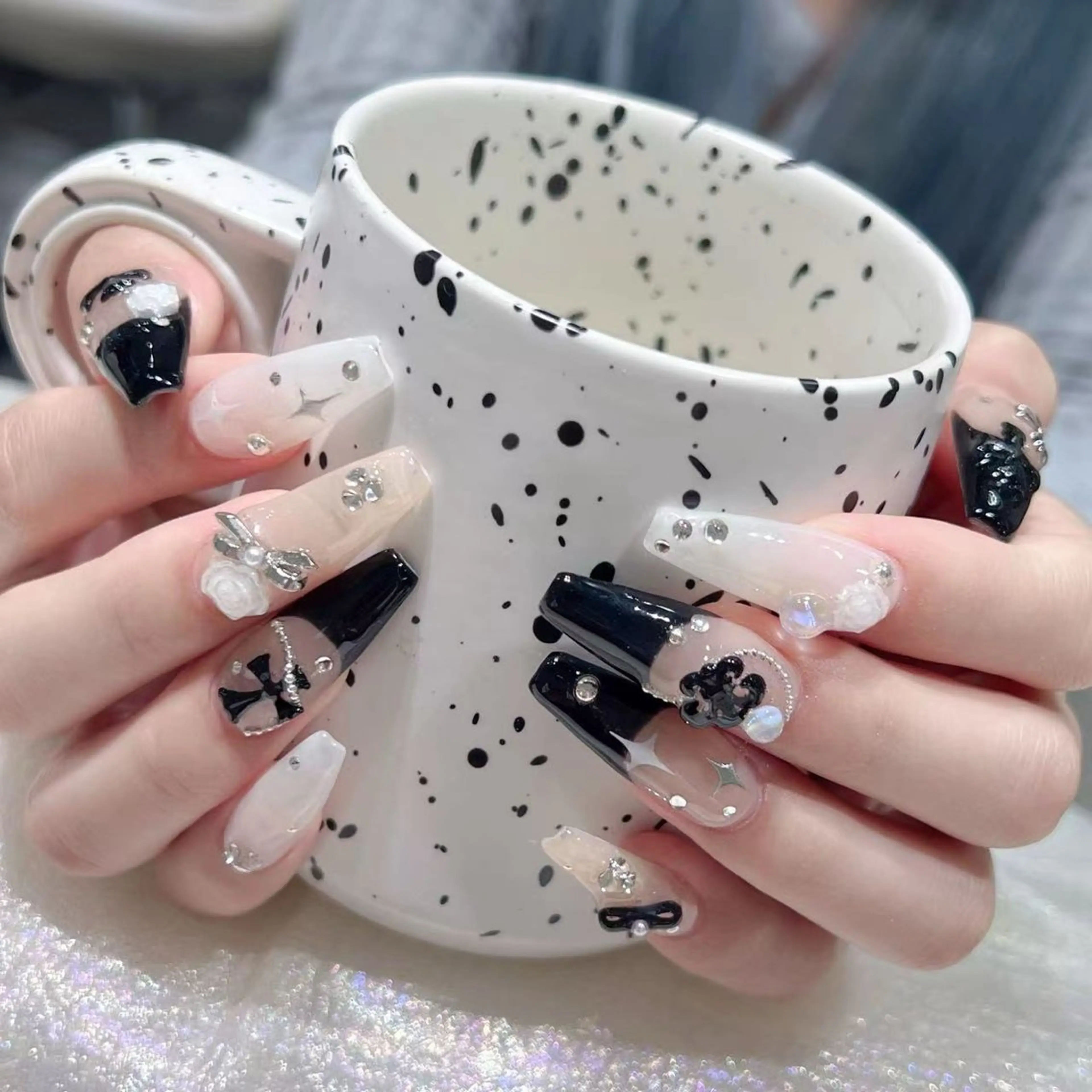 ネイル ハンドネイル Queens マオのネイルデザイン