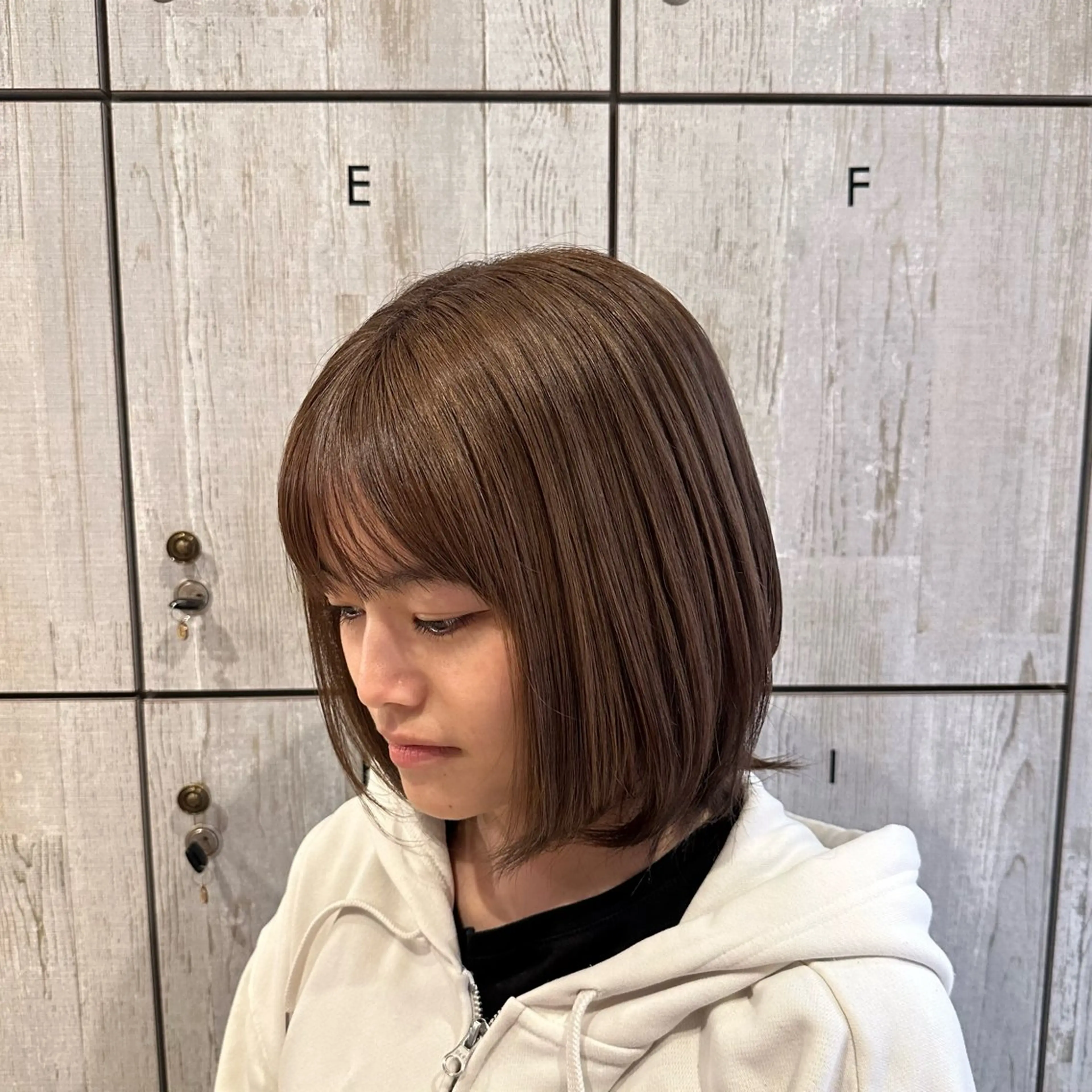ミディアム カラー ベージュカラー ミルクティーベージュ 柔らかいcolor ￤韓国￤🩰マユ🩰のヘアスタイル
