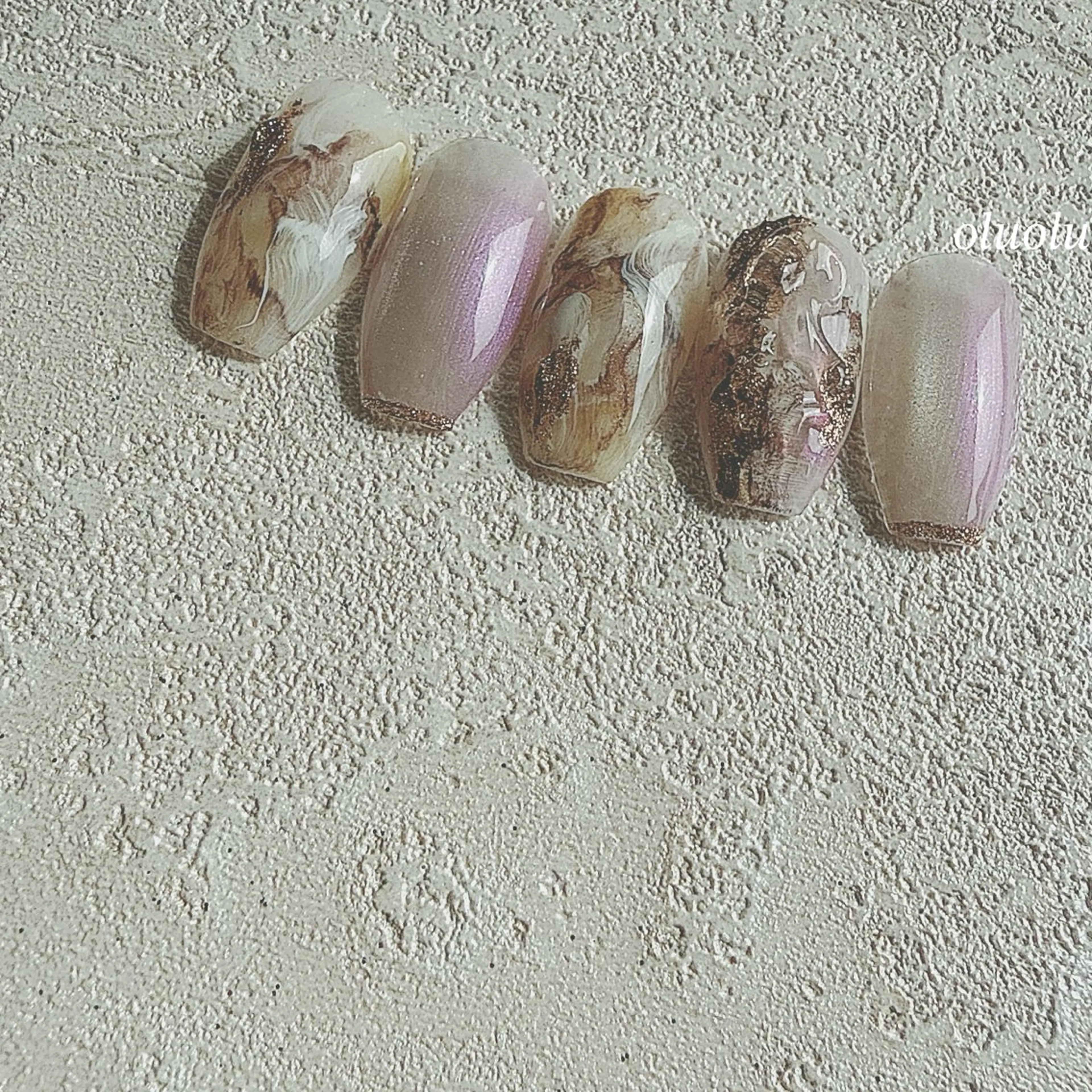 ネイル オーロラネイル マグネットネイル ニュアンスネイル ハンドネイル 大村 紬華のネイルデザイン