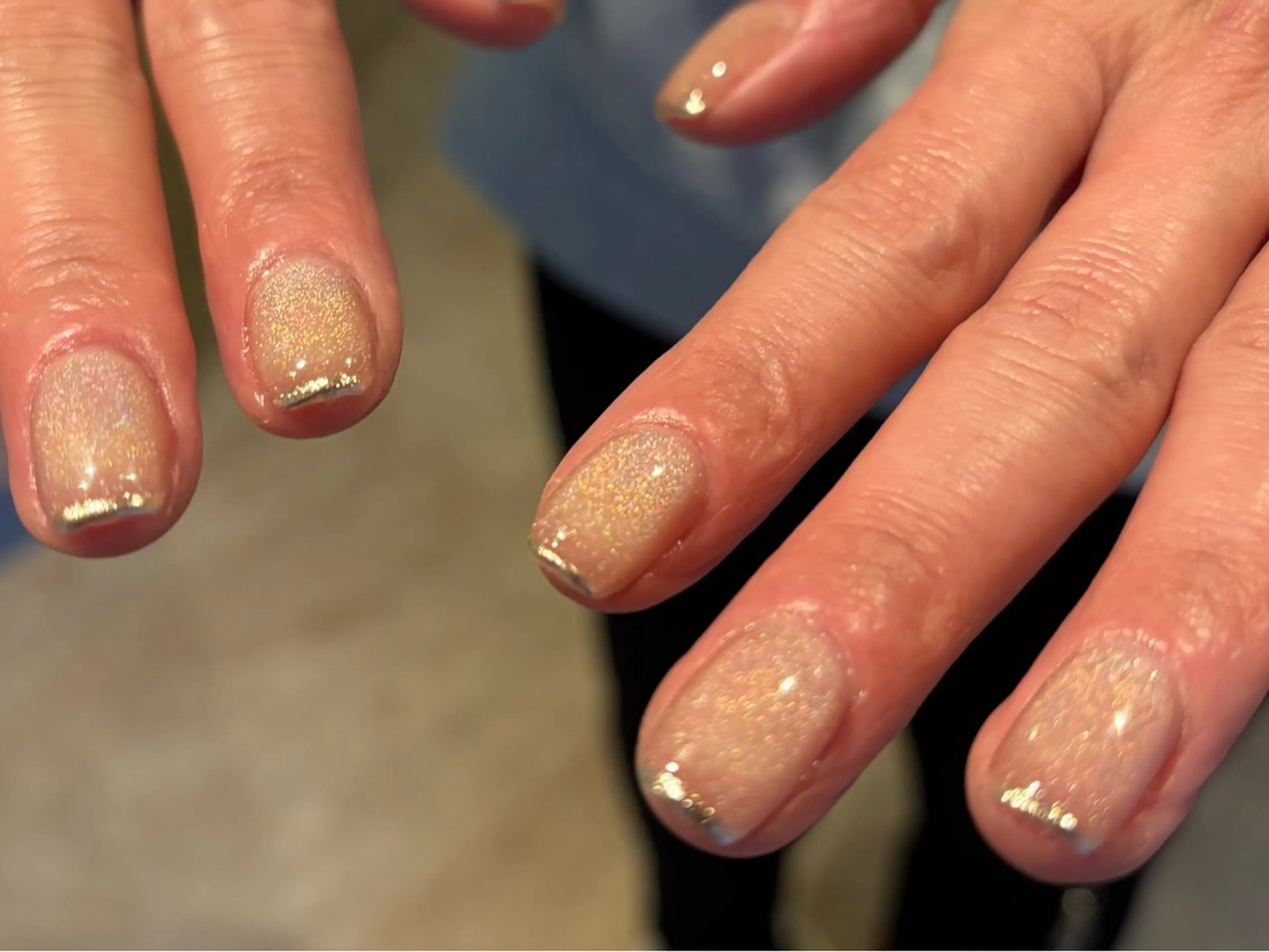 ネイル フレンチネイル マグネットネイル ミラーネイル ハンドネイル Meviy所属・Meviy （メヴィー）のマツエク・マツパデザイン