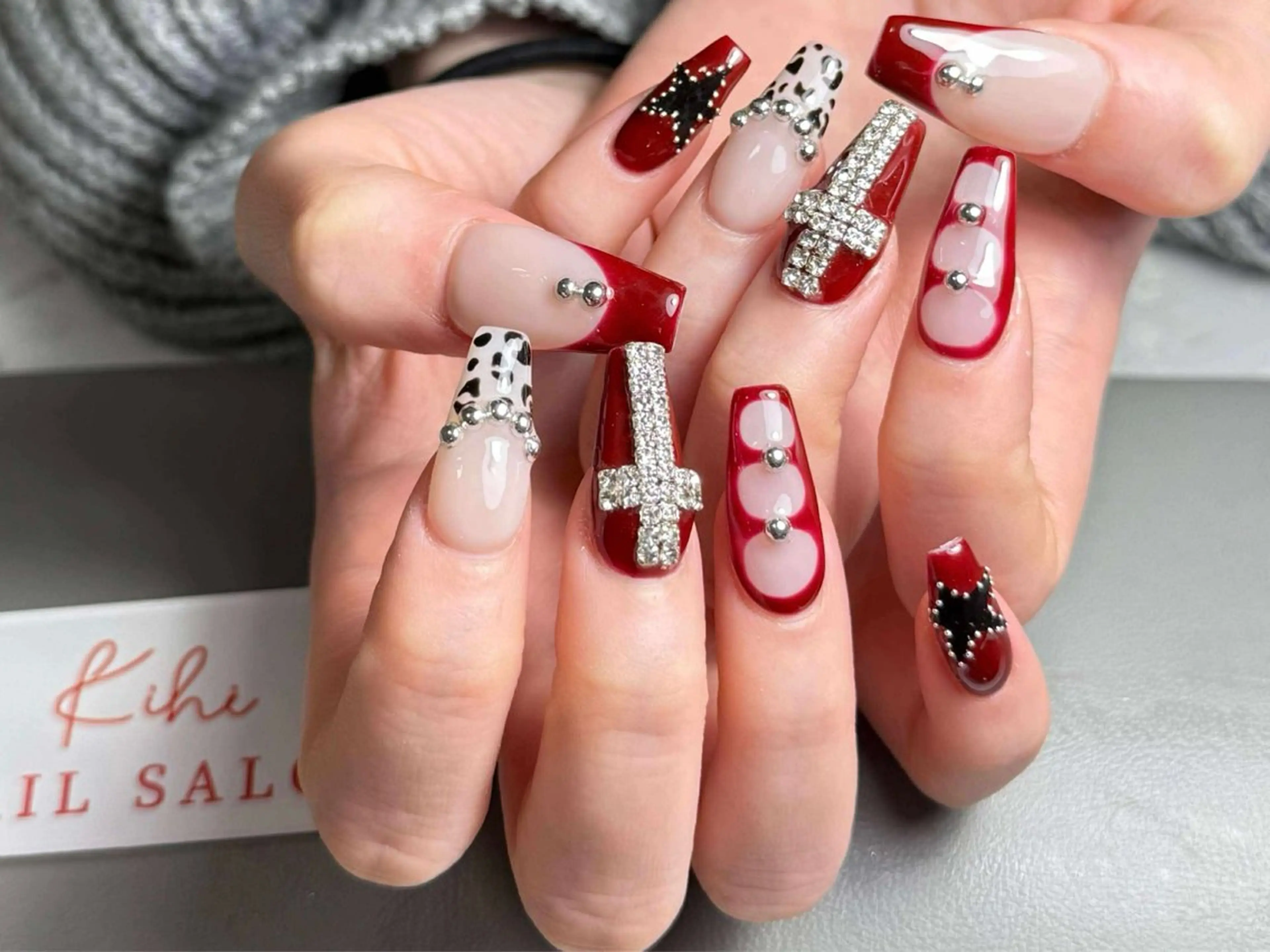 ネイル アートネイル フレンチネイル ジェルネイル グラデーション 韓国ネイル ハンドネイル ハンドケア さくら💮💮 【オフ無料】のネイルデザイン