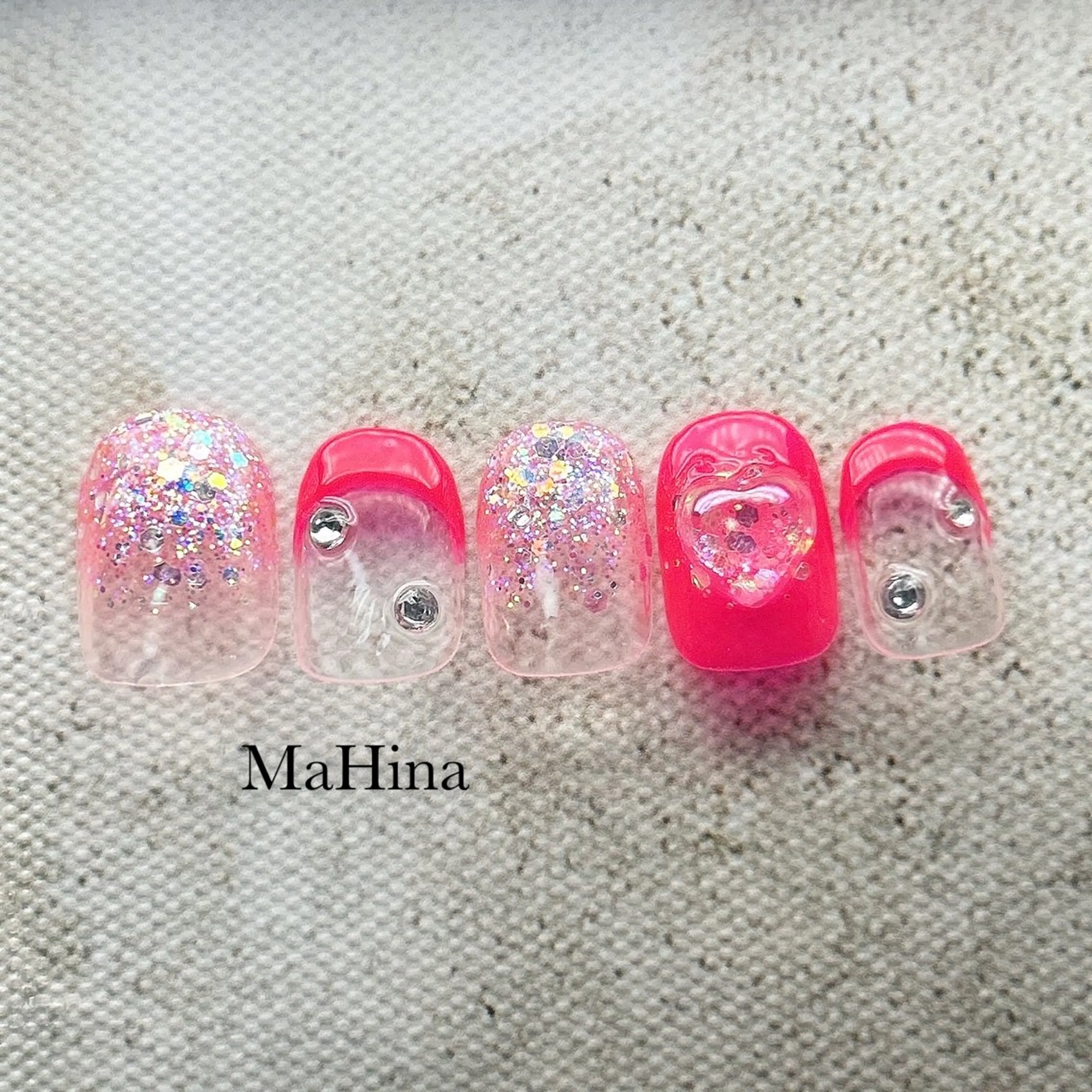 ネイル フットネイル フレンチネイル ジェルネイル キラキラネイル ニュアンスネイル ハンドネイル MaHina🌙 salonのネイルデザイン