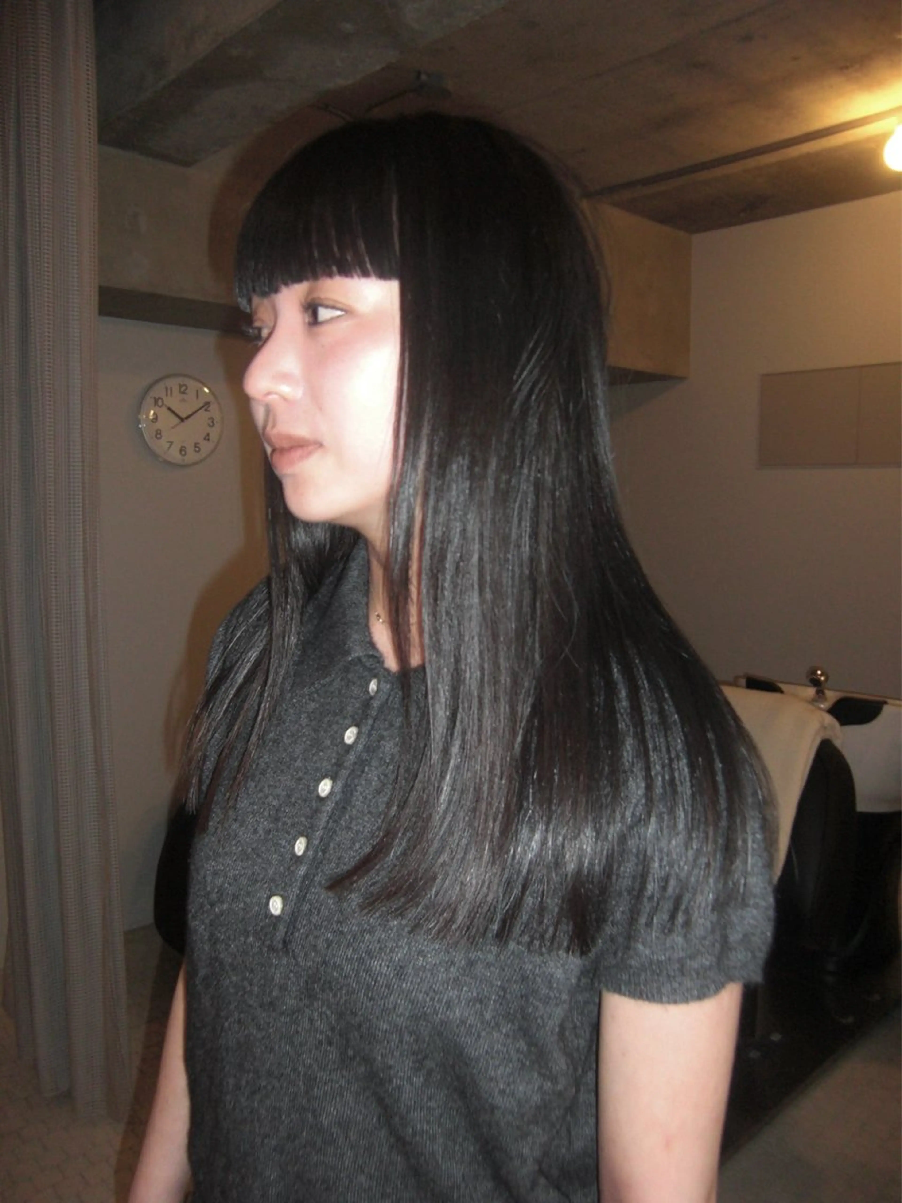 セミロング 中野 こころのヘアスタイル