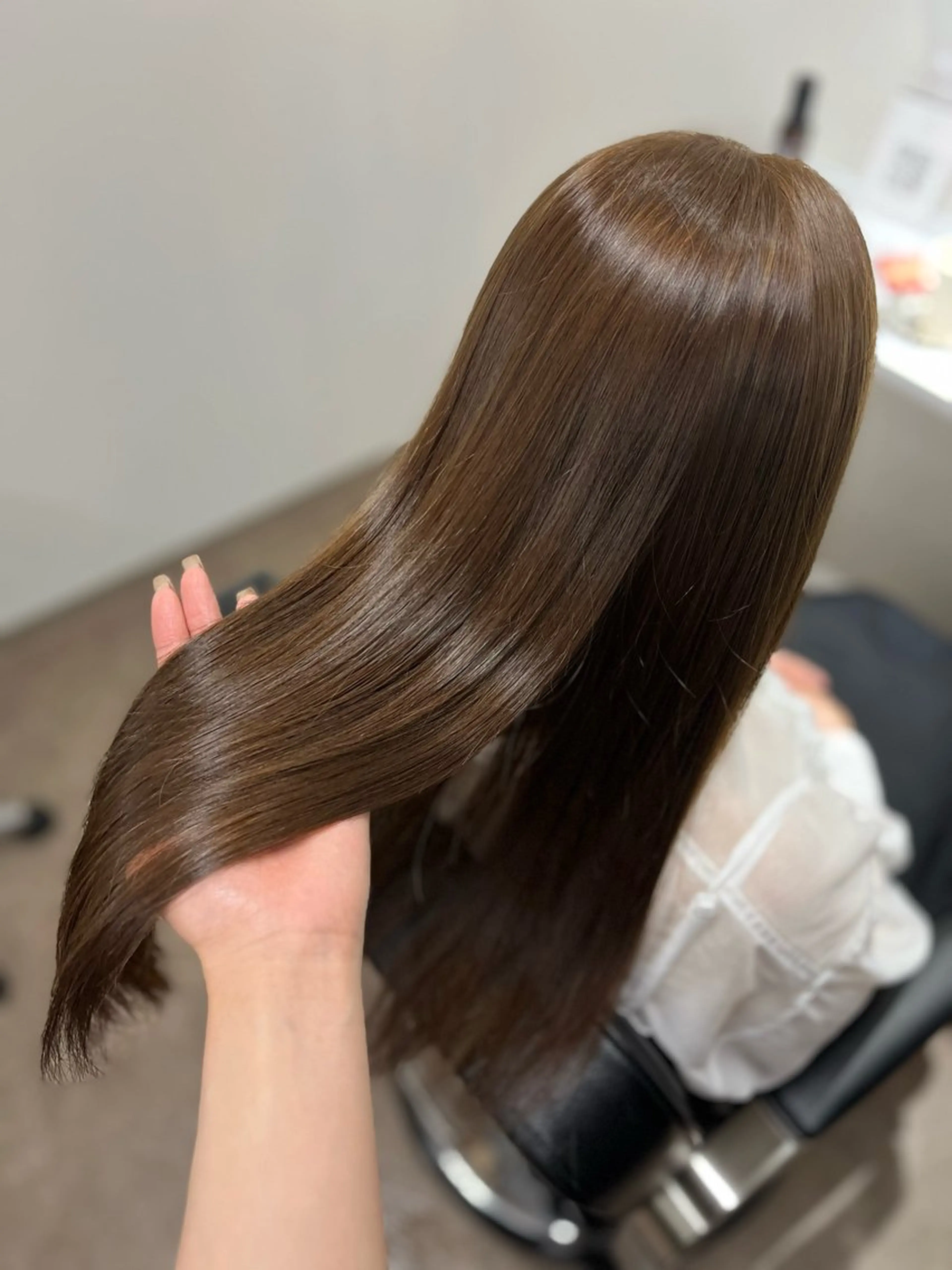 ロング カラー オリーブカラー 本木下朋花/髪質 改善×ダブルカラーのヘアスタイル