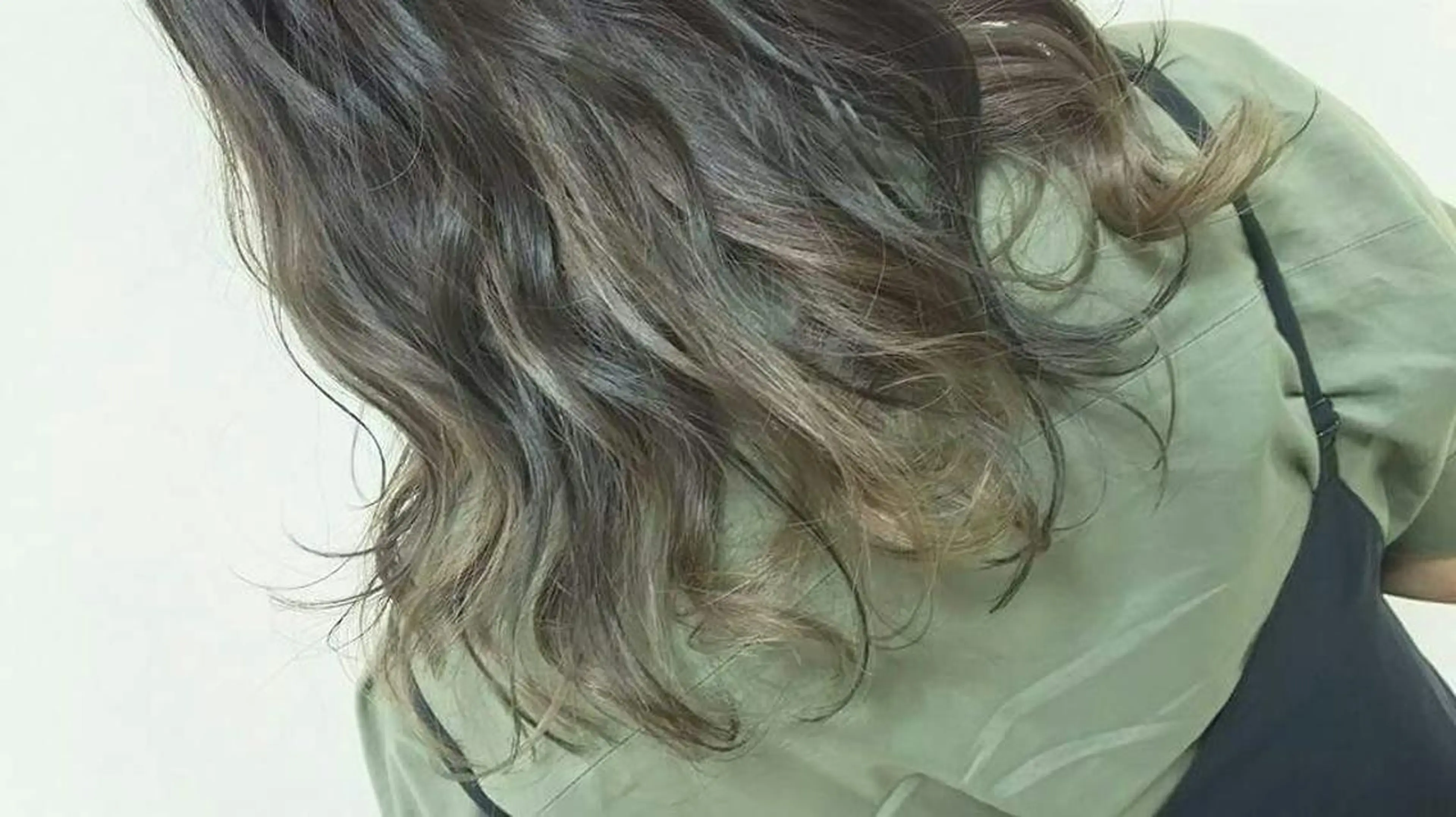 ロング カラー アッシュ ベージュカラー オレンジ 外国人風カラー 【Sweep】おじま のぞみのヘアスタイル