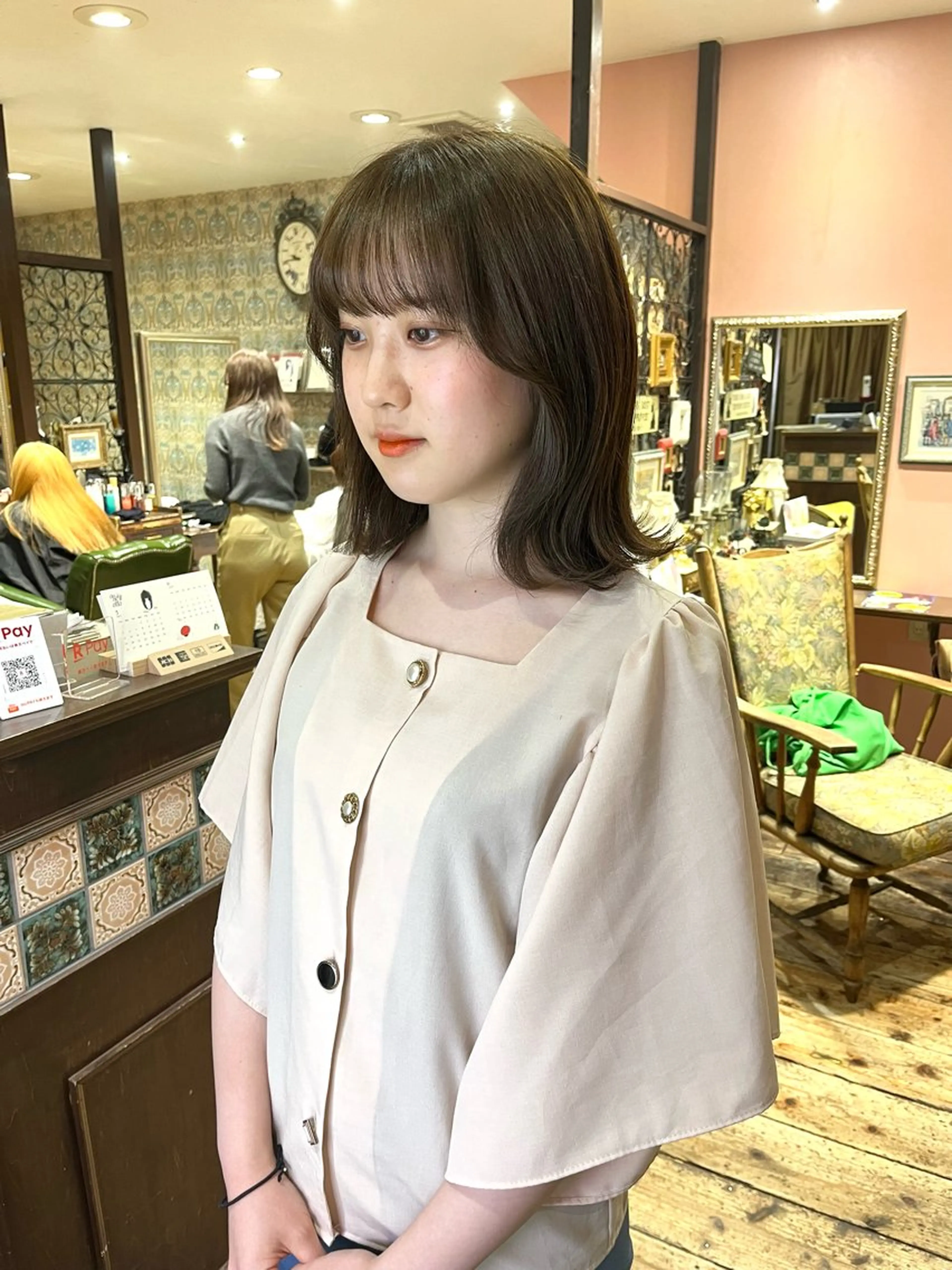 ミディアム カット ヘアカラー トリートメント rotika by Doll hair所属・RYOKA/ 透明感カラー/韓国風のヘアスタイル