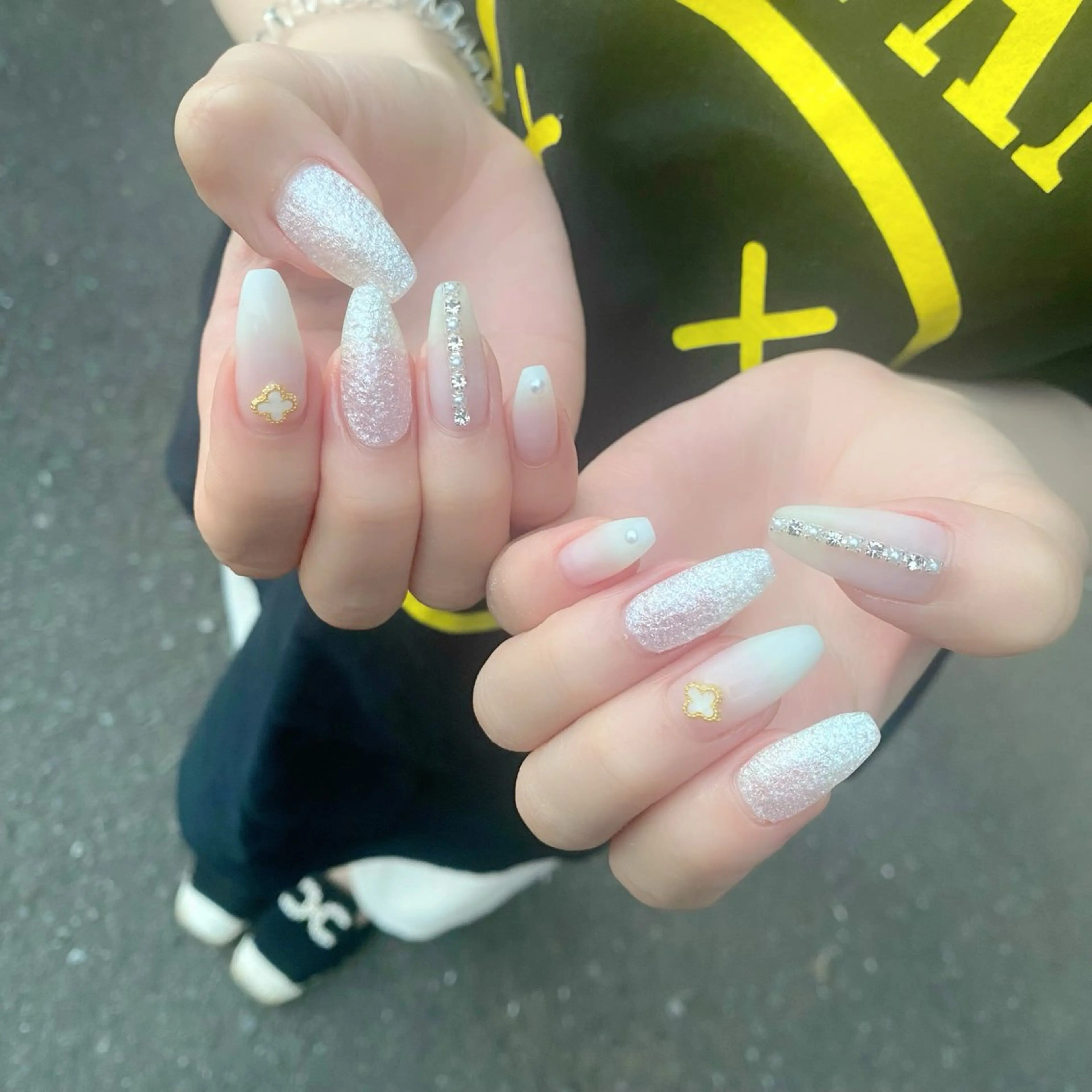 ネイル ロングネイル ホワイト ハンドネイル Salon Ｋのネイルデザイン