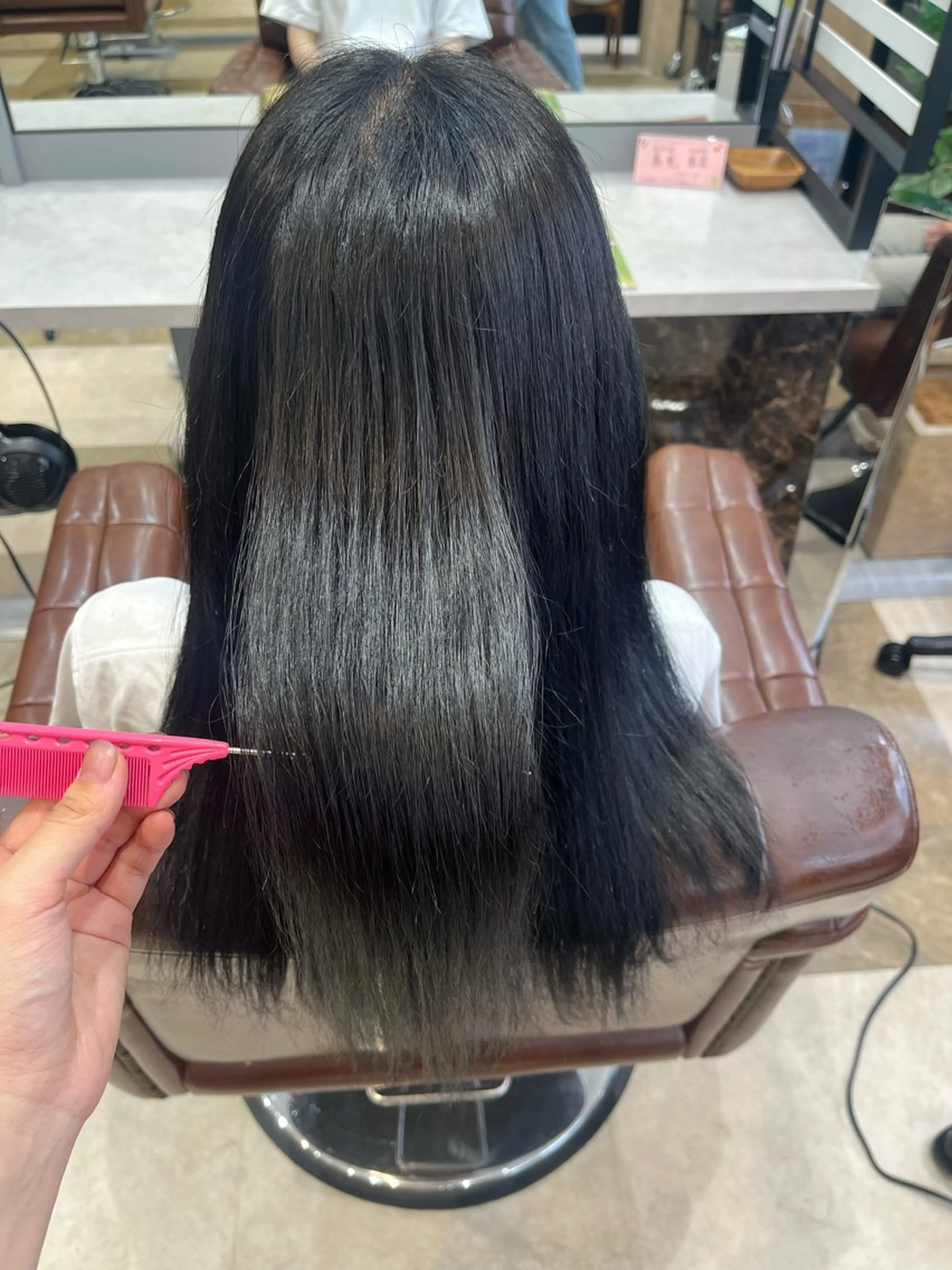 ロング カラー 鳥見 若菜のヘアスタイル