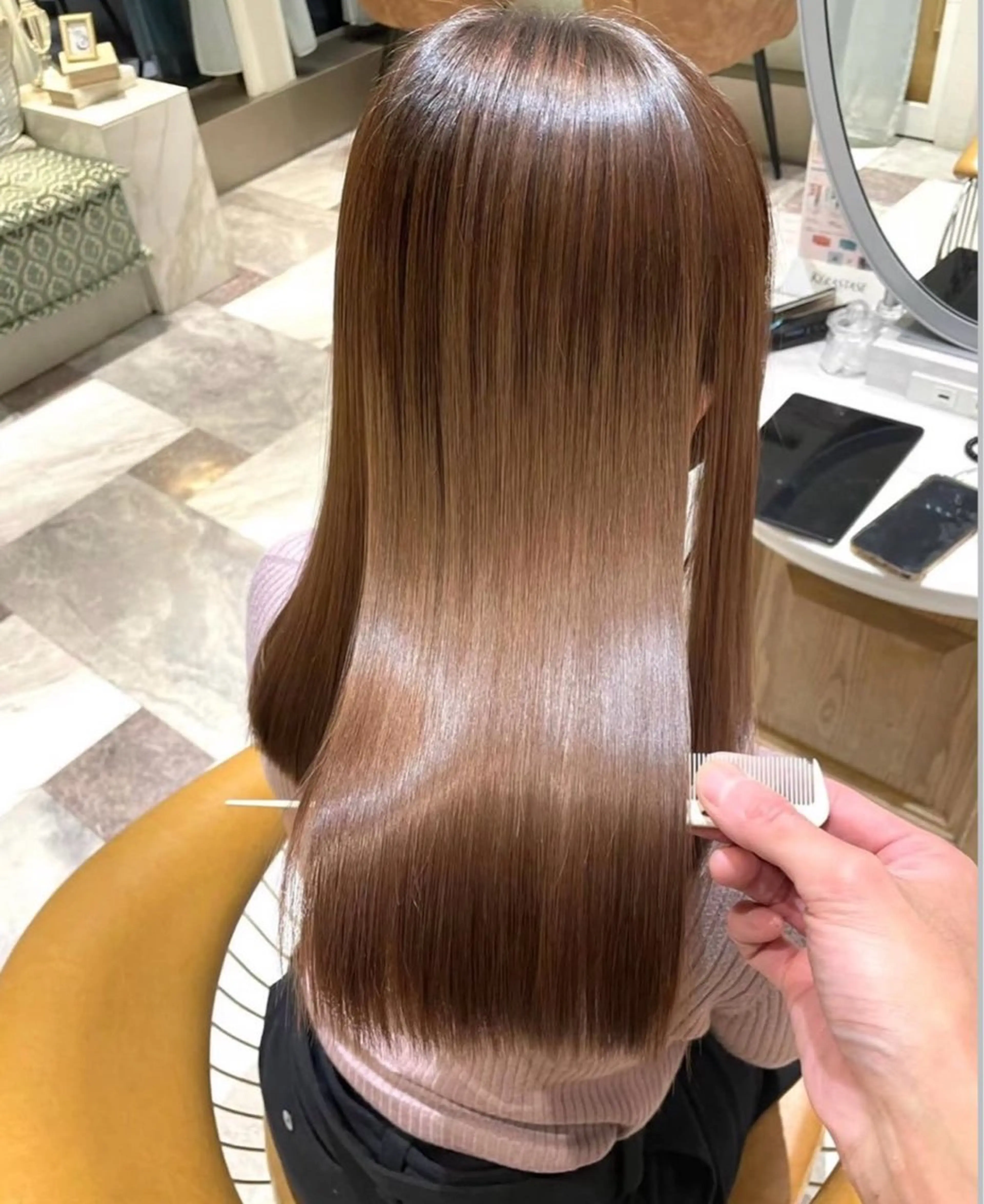 ロング カラー ヘアカラー トリートメント 堀 愛翔のヘアスタイル