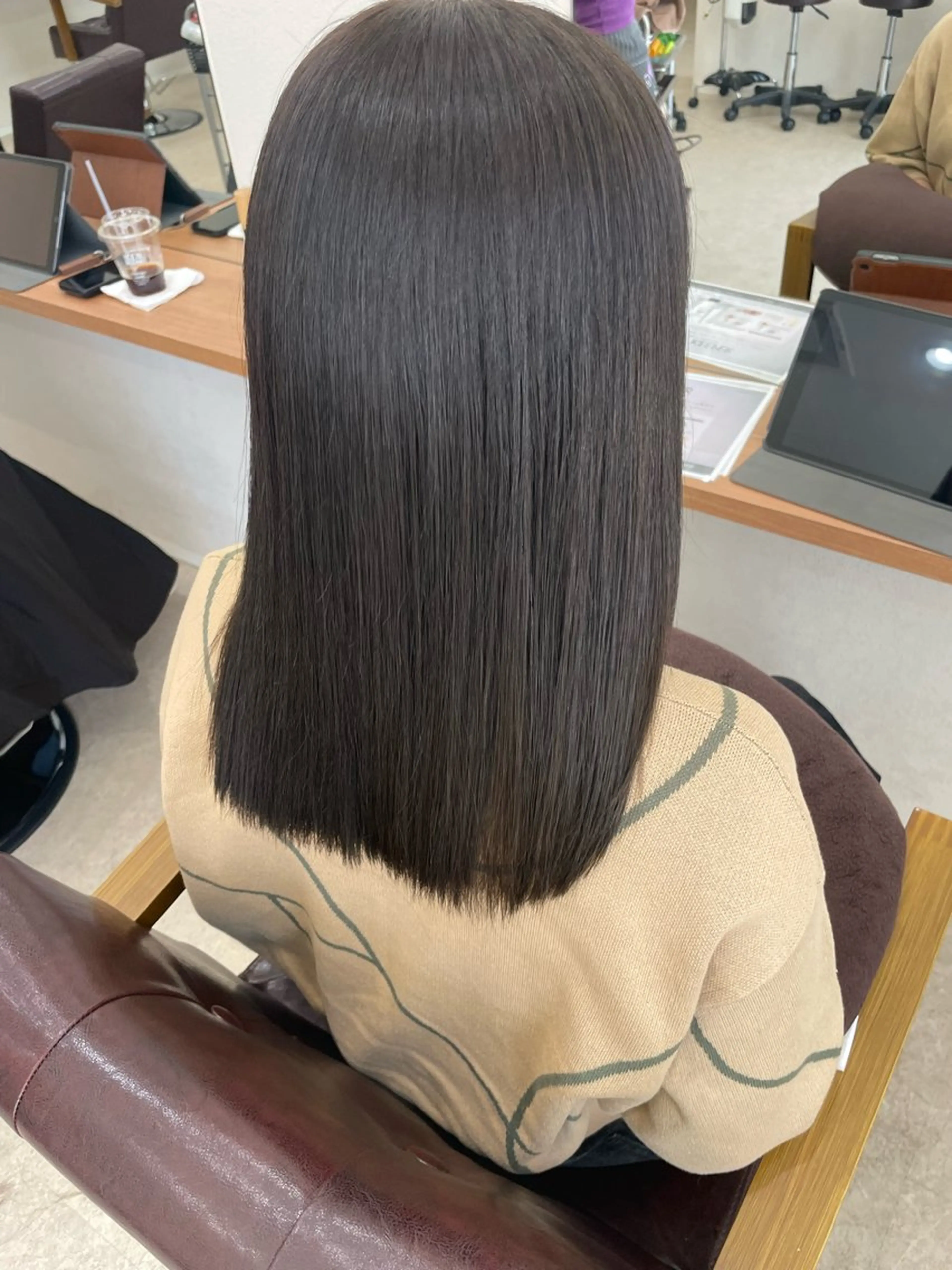 ミディアム カット ヘアカラー トリートメント Amelie所属・鈴木 梨瑚のヘアスタイル