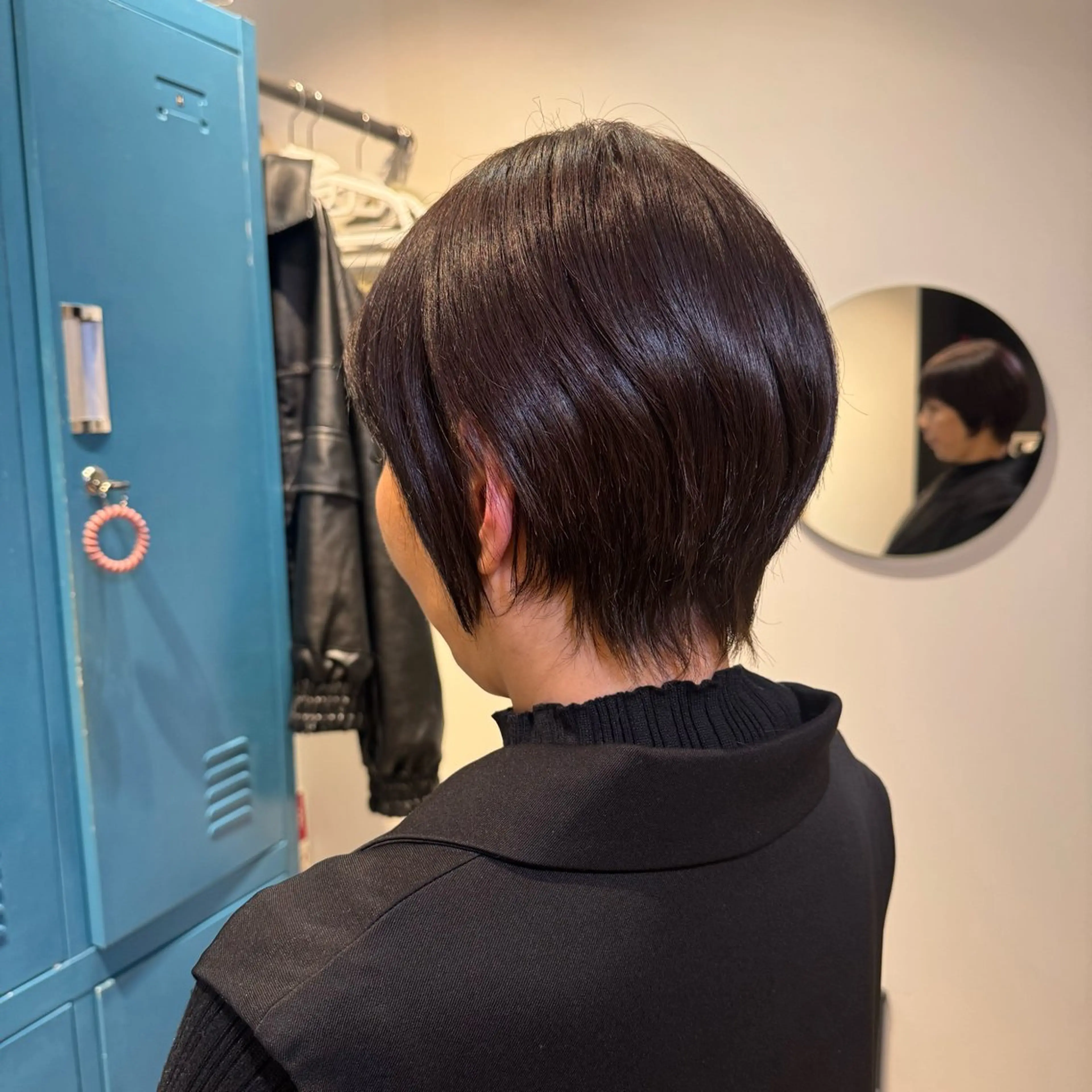 ショート カラー ブラウンカラー ショコラブラウン 宮川 彩乃のヘアスタイル