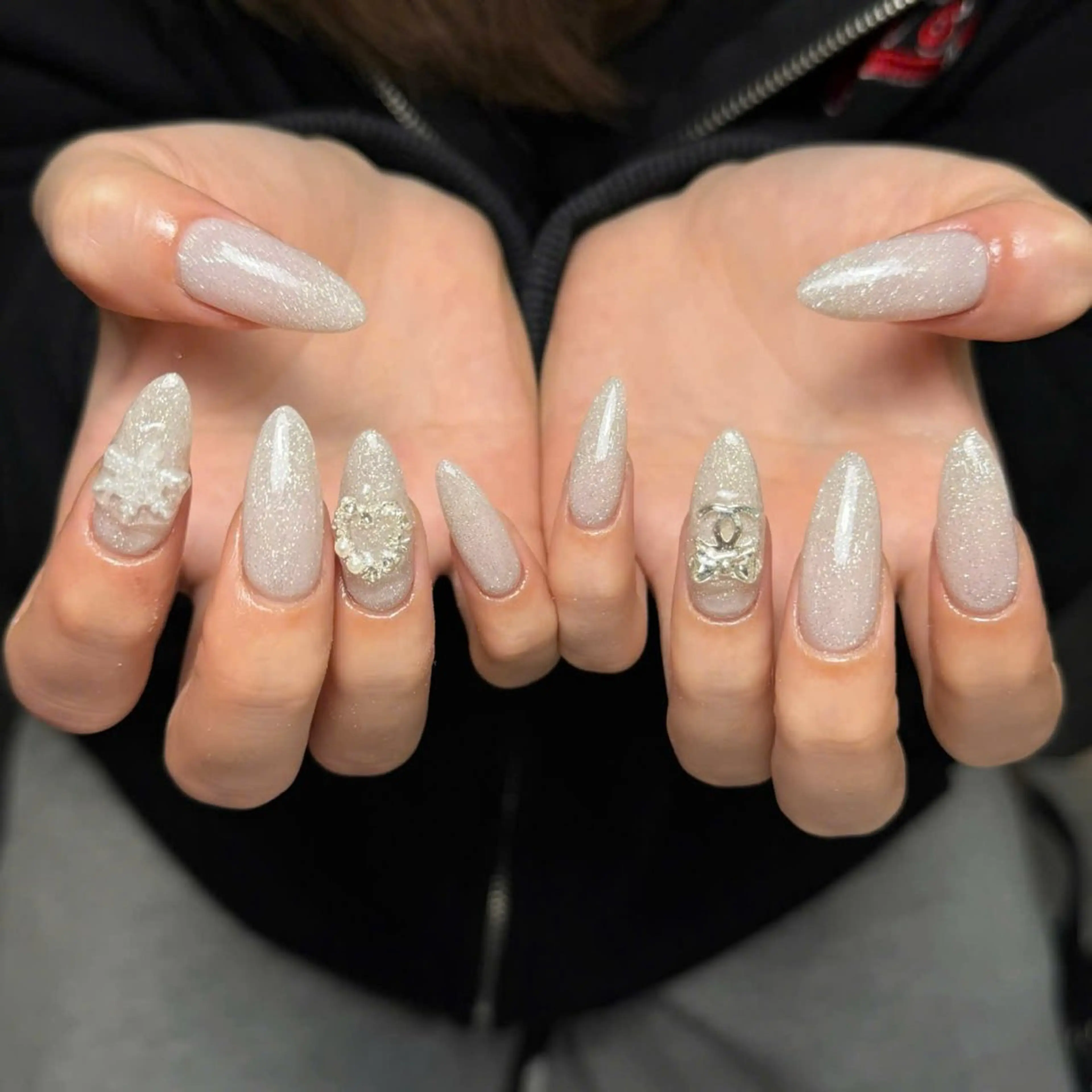 ネイル オーロラネイル 長さ出し フラッシュネイル フレンチネイル ジェルネイル Michi Nail Staffのネイルデザイン