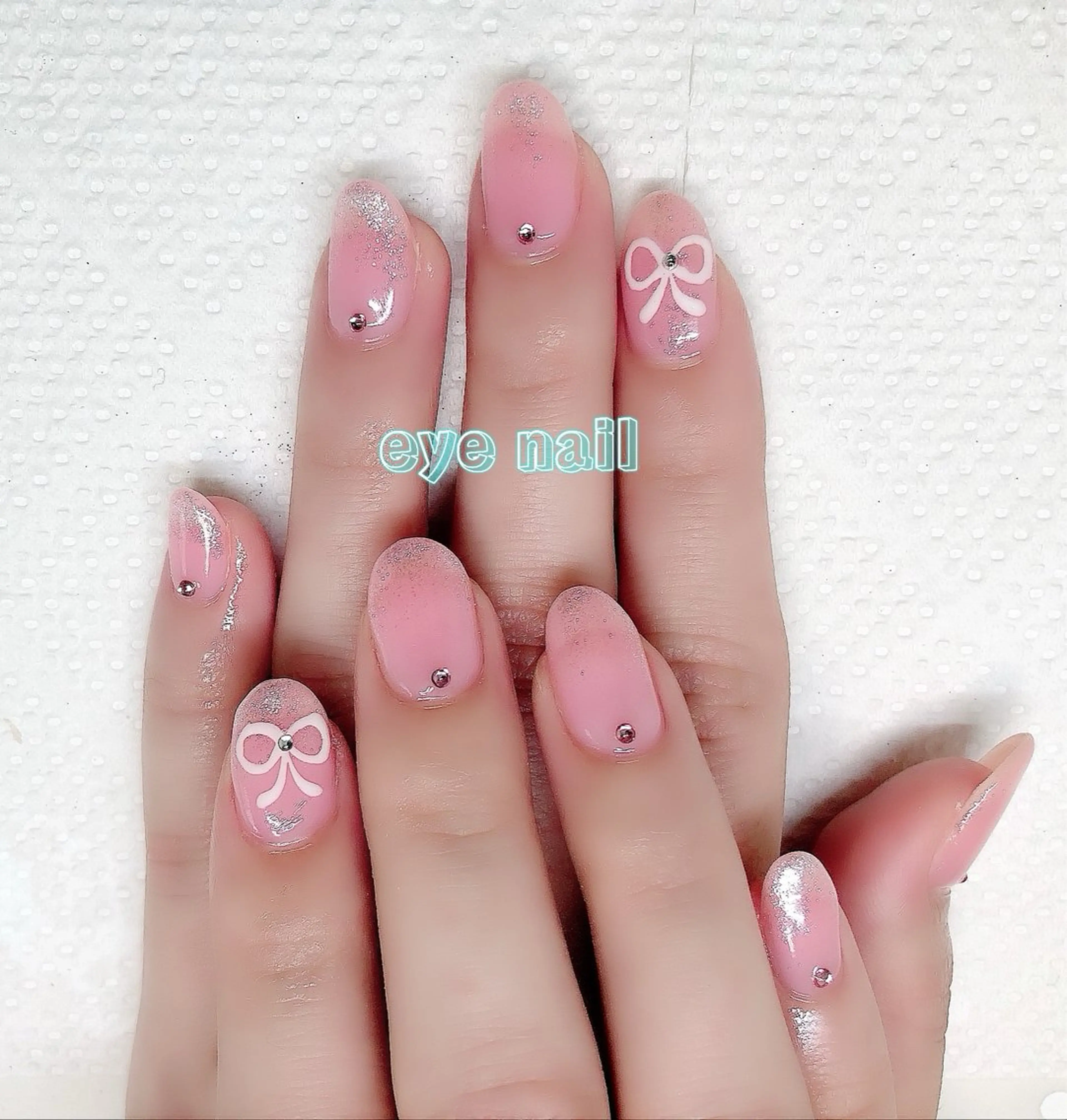 ネイル アートネイル ラメ(グリッター) 持ち込み リボン ストーンネイル ハンドネイル Eye nailのネイルデザイン