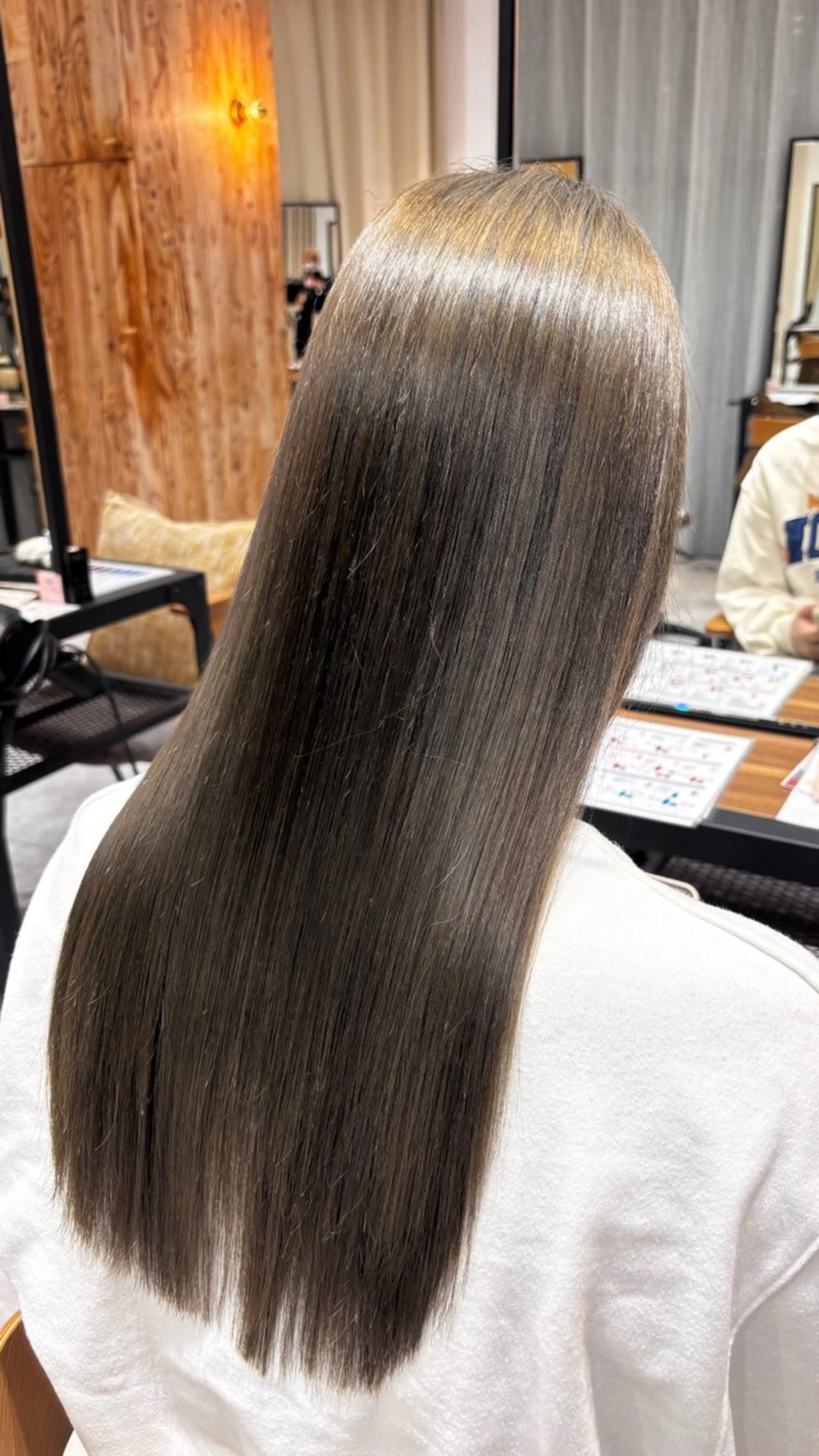 ロング トリートメント VIEW osaka u_riのヘアスタイル