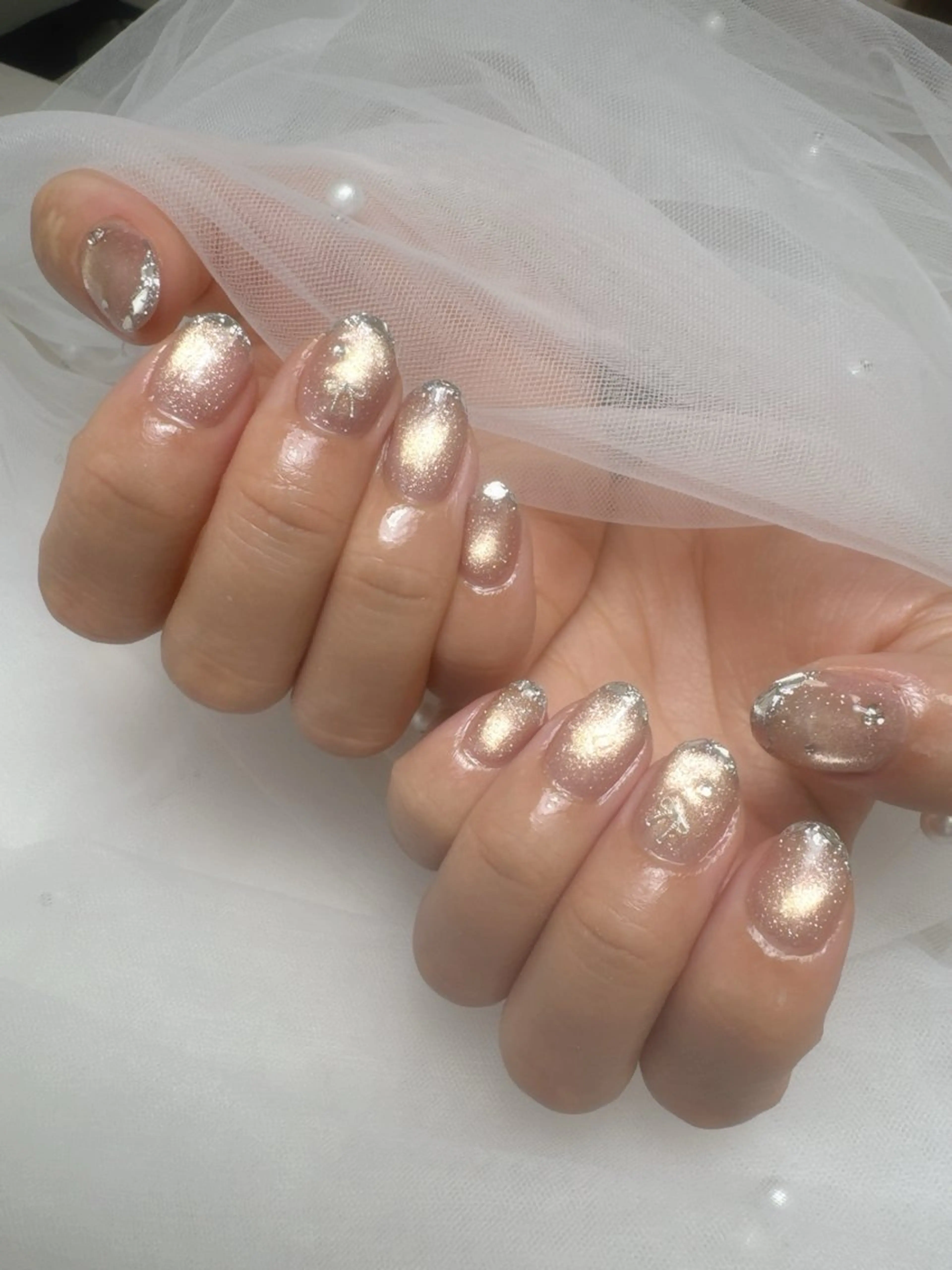 ネイル キラキラネイル 韓国ネイル 持ち込み ワンホンネイル ハンドネイル Queeens nailのネイルデザイン