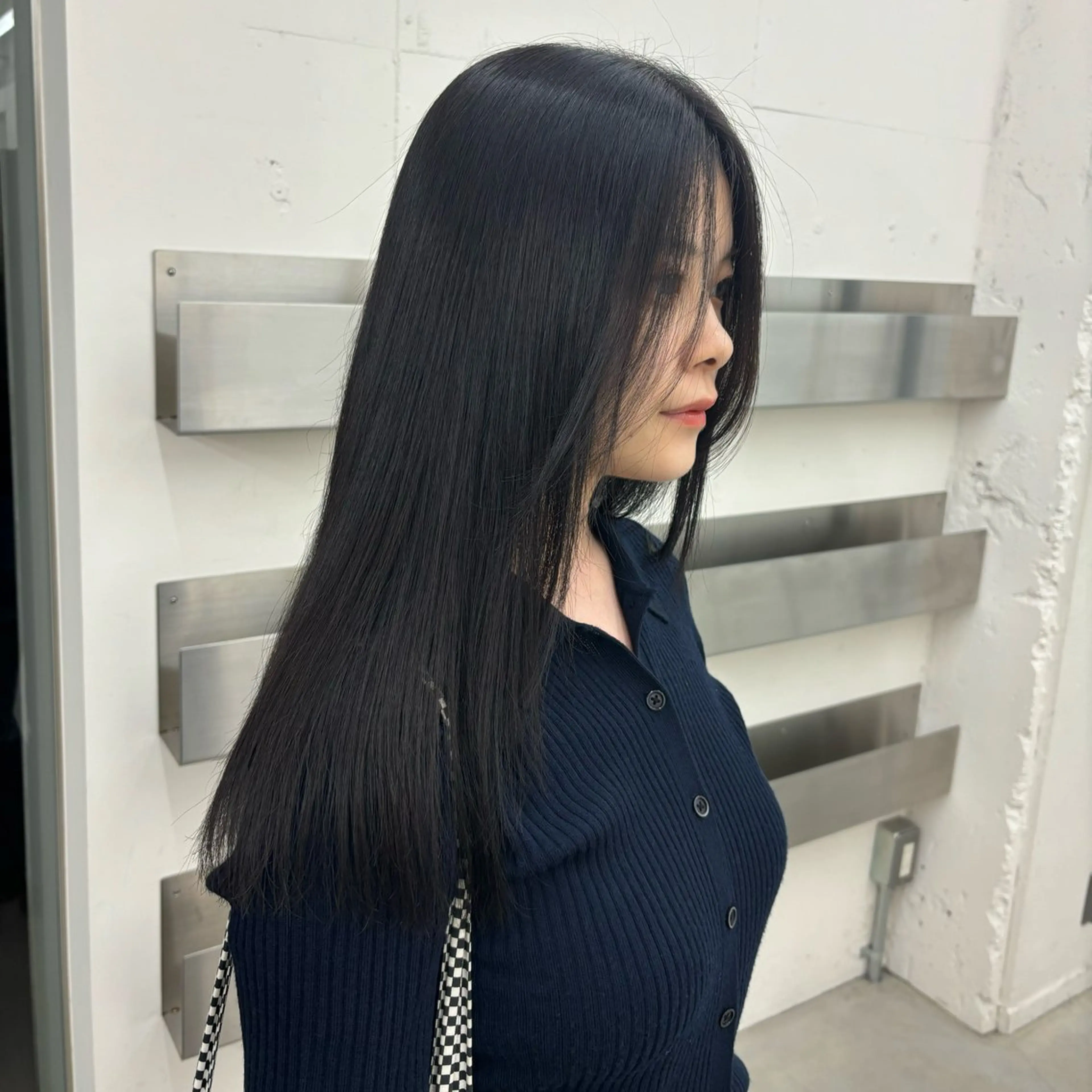 ロング カラー ブリーチ ケアカラー 透明感カラー グレージュ ブリーチなしカラー 暗髪／艶髪／渋谷/ モモカ🎀のヘアスタイル