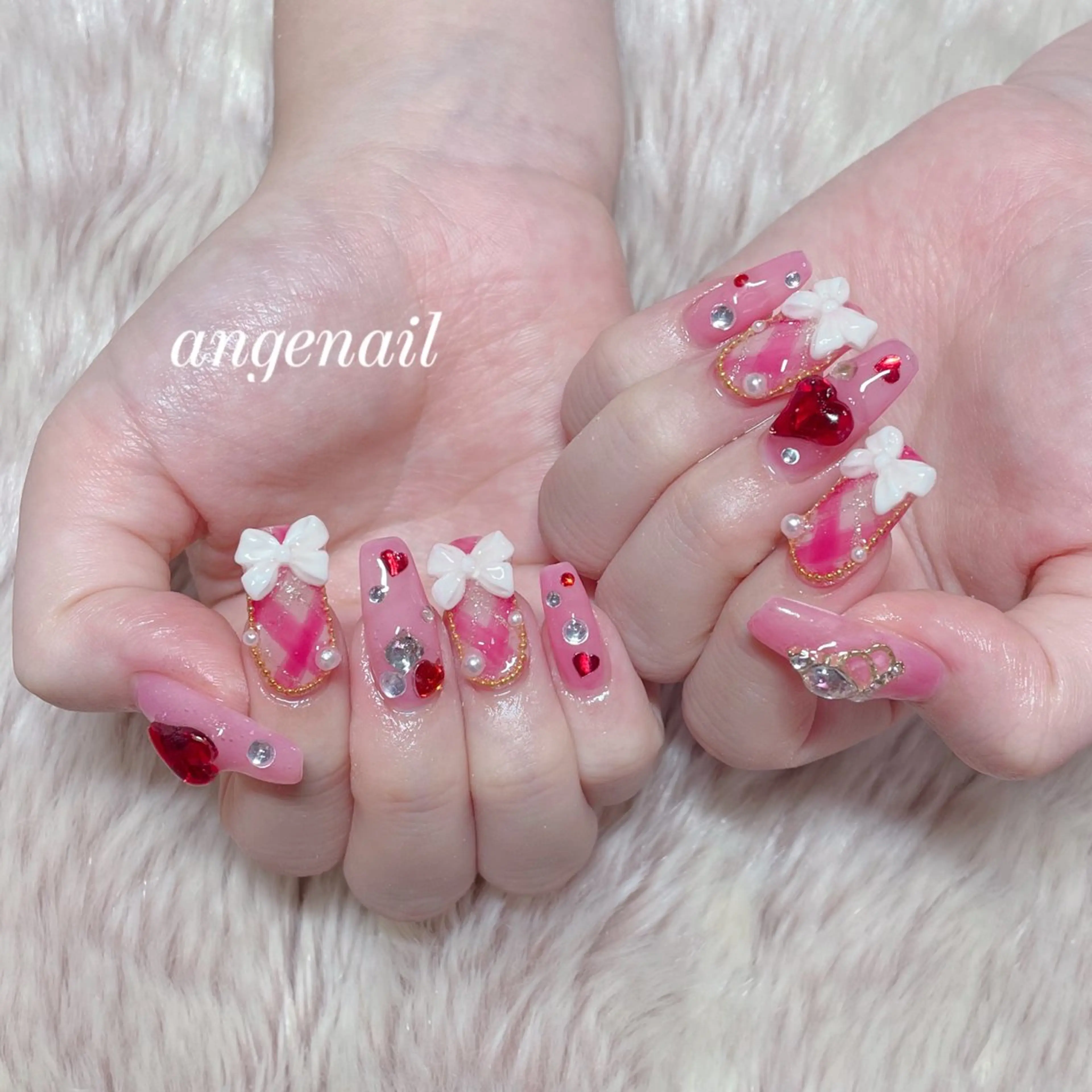 ネイル ハンドネイル オーナーネイリスト MAKIのネイルデザイン