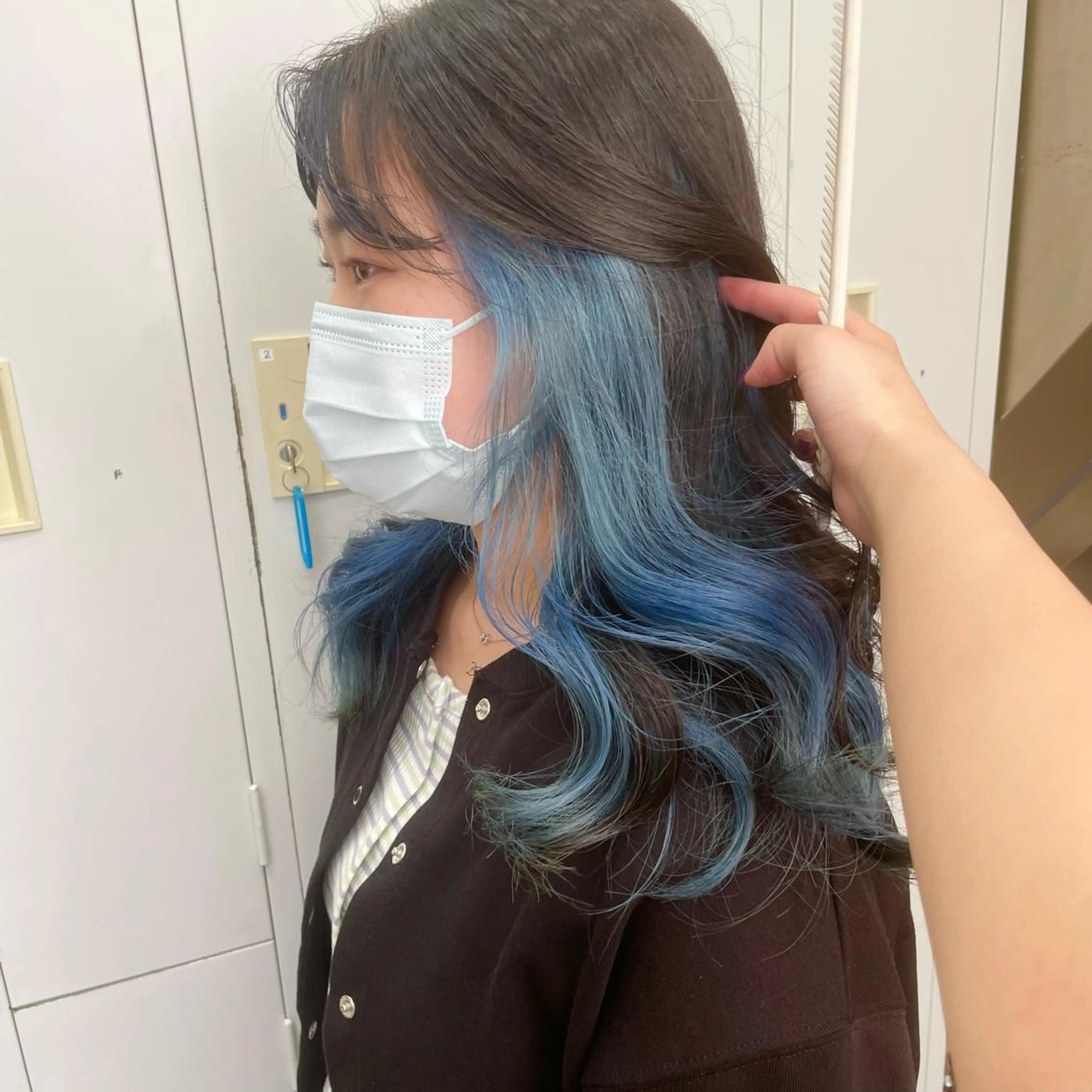 セミロング カラー ゆう🫧 透明感/ハイトーンのヘアスタイル