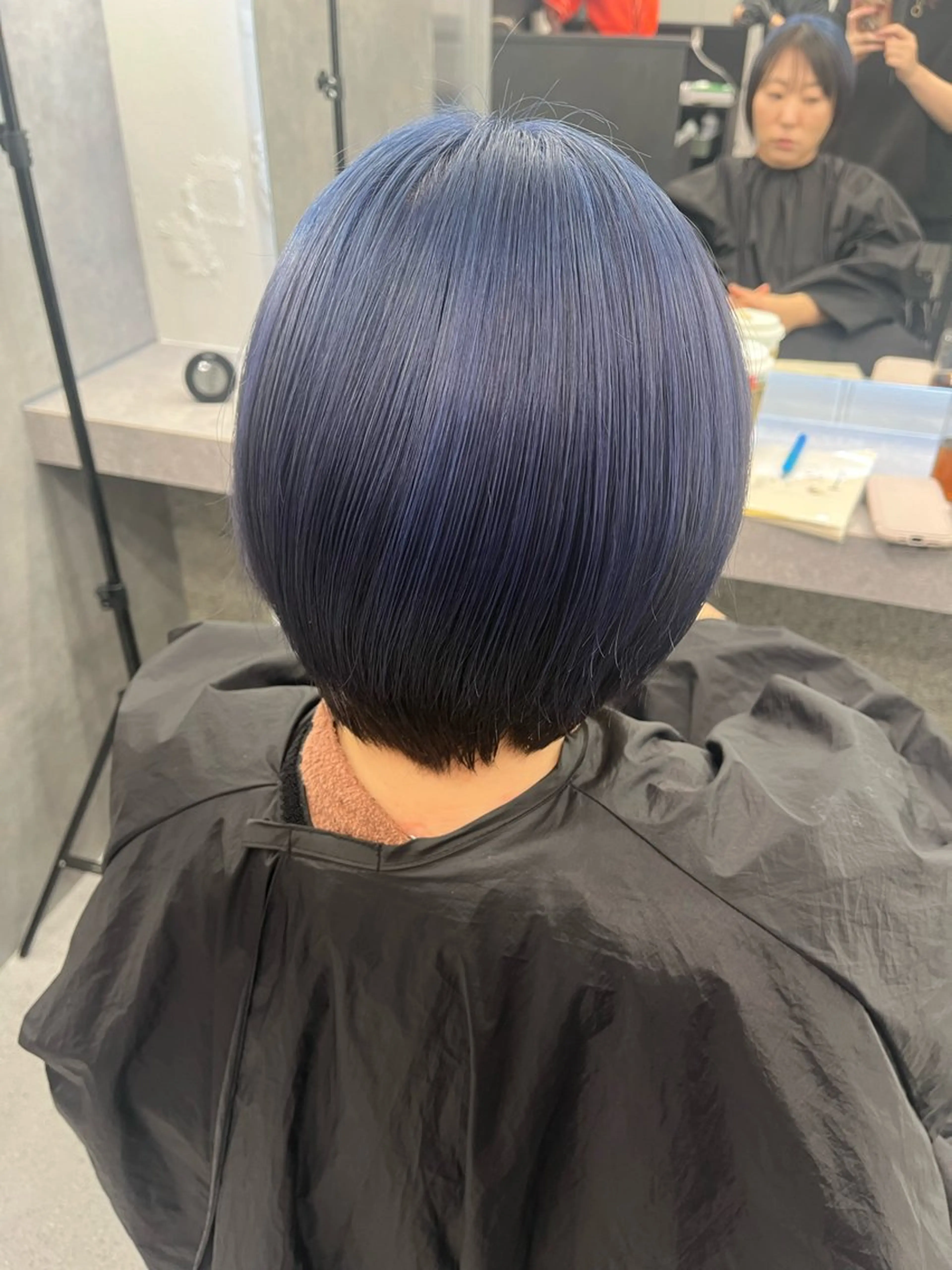 ショート カラー ブリーチ ブルーカラー ブルーパープル ケアブリーチ グラデーションカラー カットモデル無料✨ 募集中✂️みなみ♥️のヘアスタイル