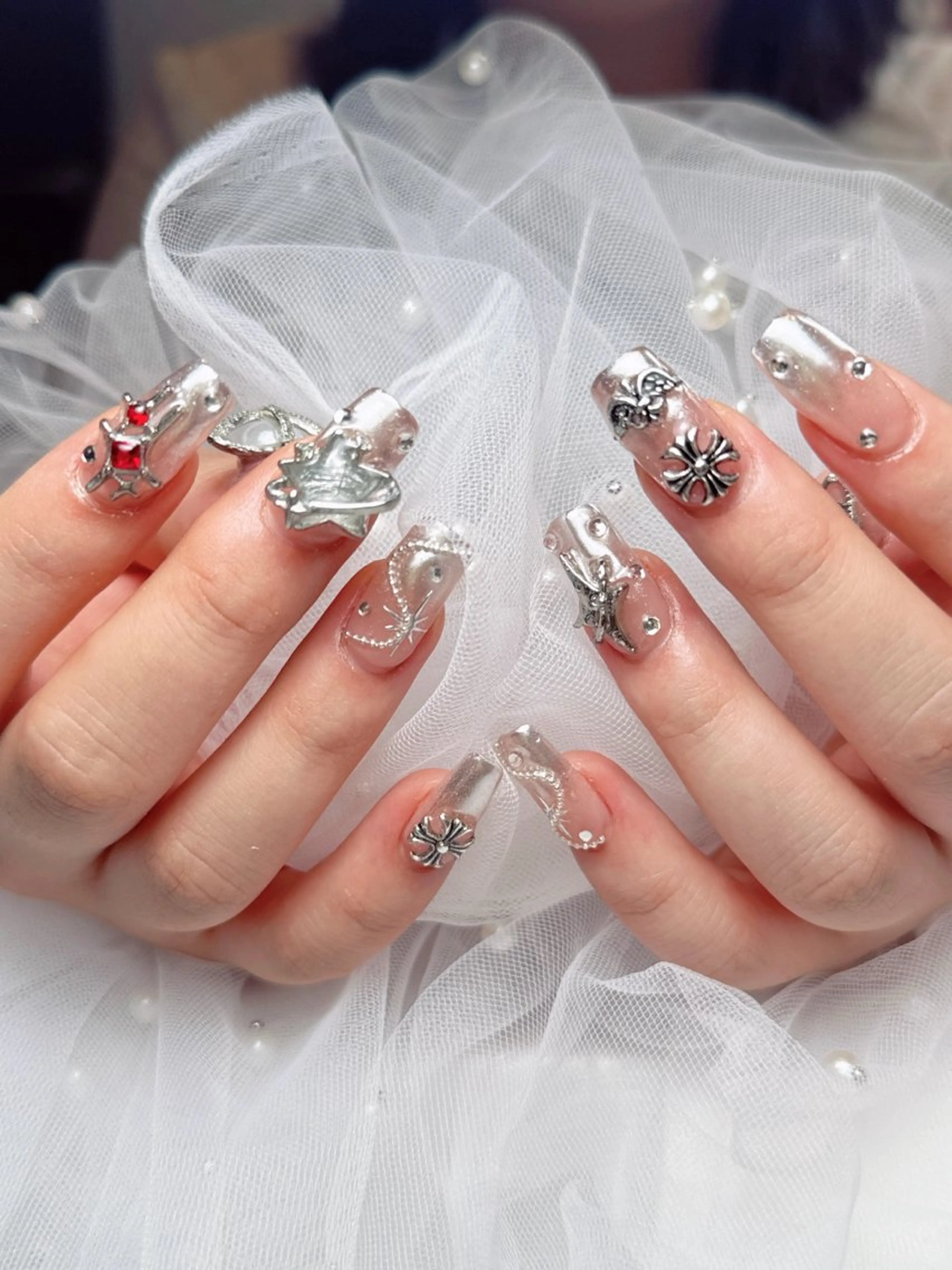 ネイル フレンチネイル ジェルネイル ハート 韓国ネイル マグネットネイル ハンドネイル ネイルサロン lotusのネイルデザイン