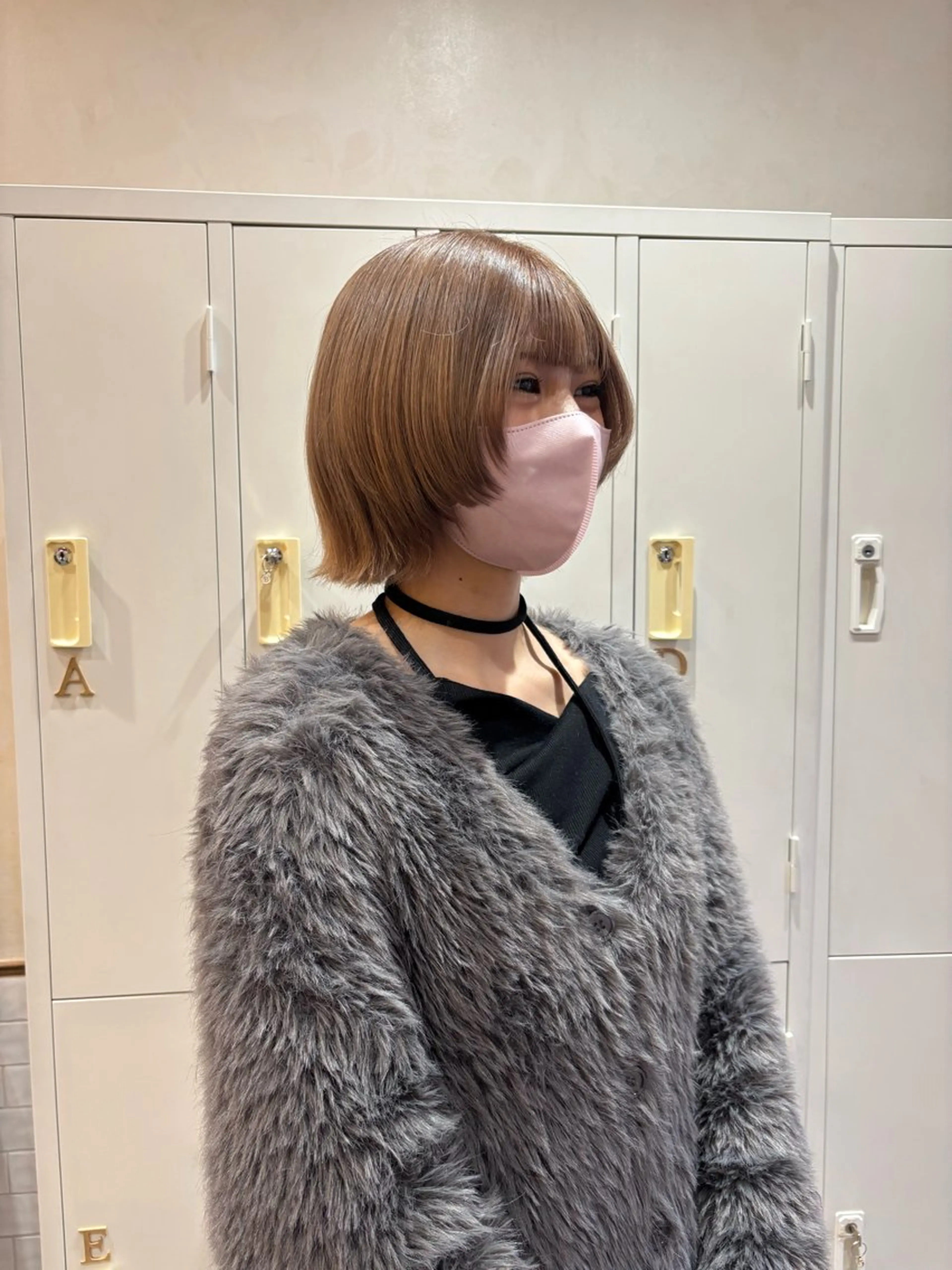 ミディアム カラー 顔周りカット レイヤーカット 小顔カット 🧸似合わせデザイン ほそいけいこ🧸のヘアスタイル