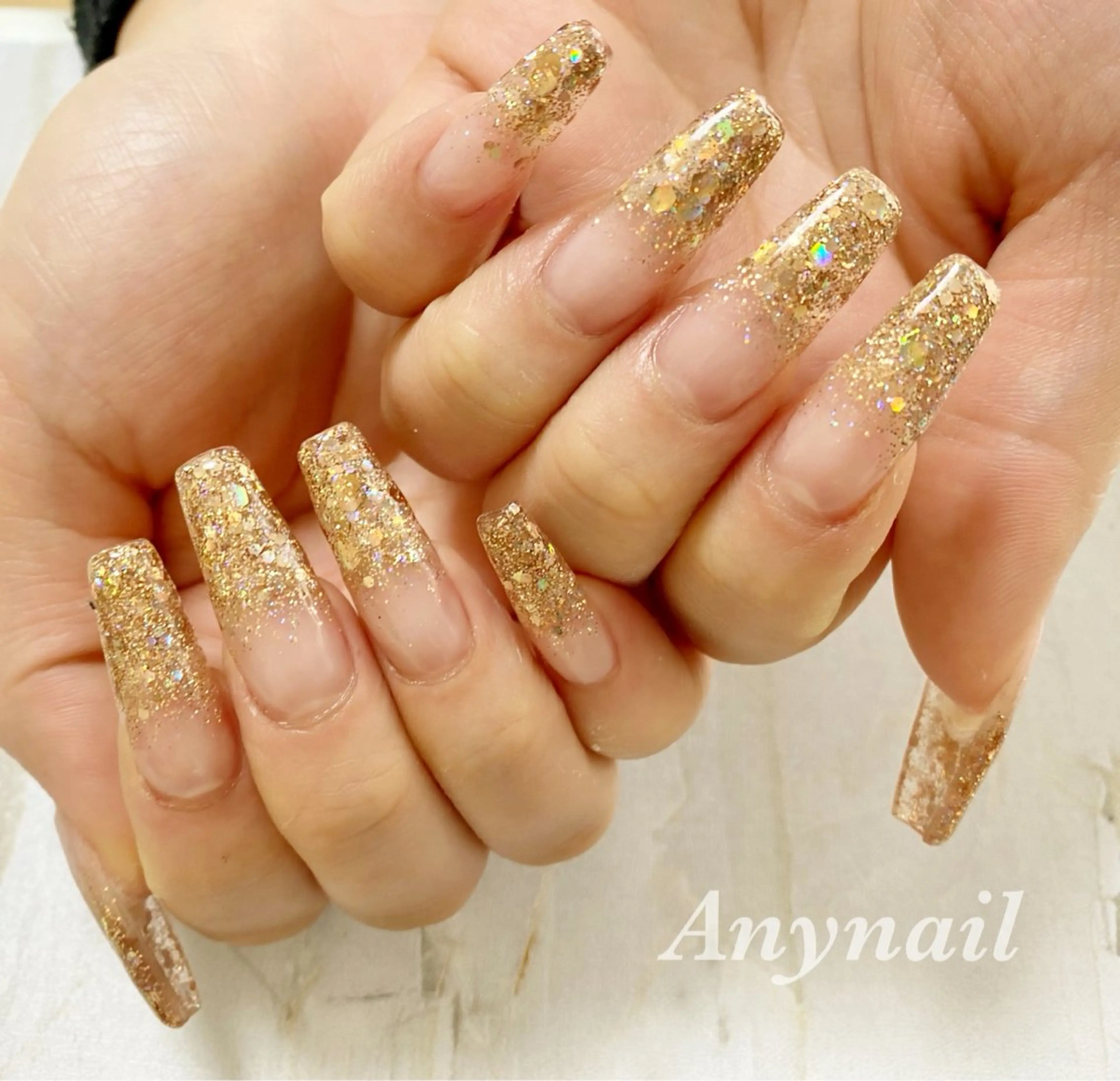 ネイル ブルー グラデーション キラキラネイル ラメ(グリッター) ラメグラデーション ハンドネイル 岩澤 恵子のネイルデザイン