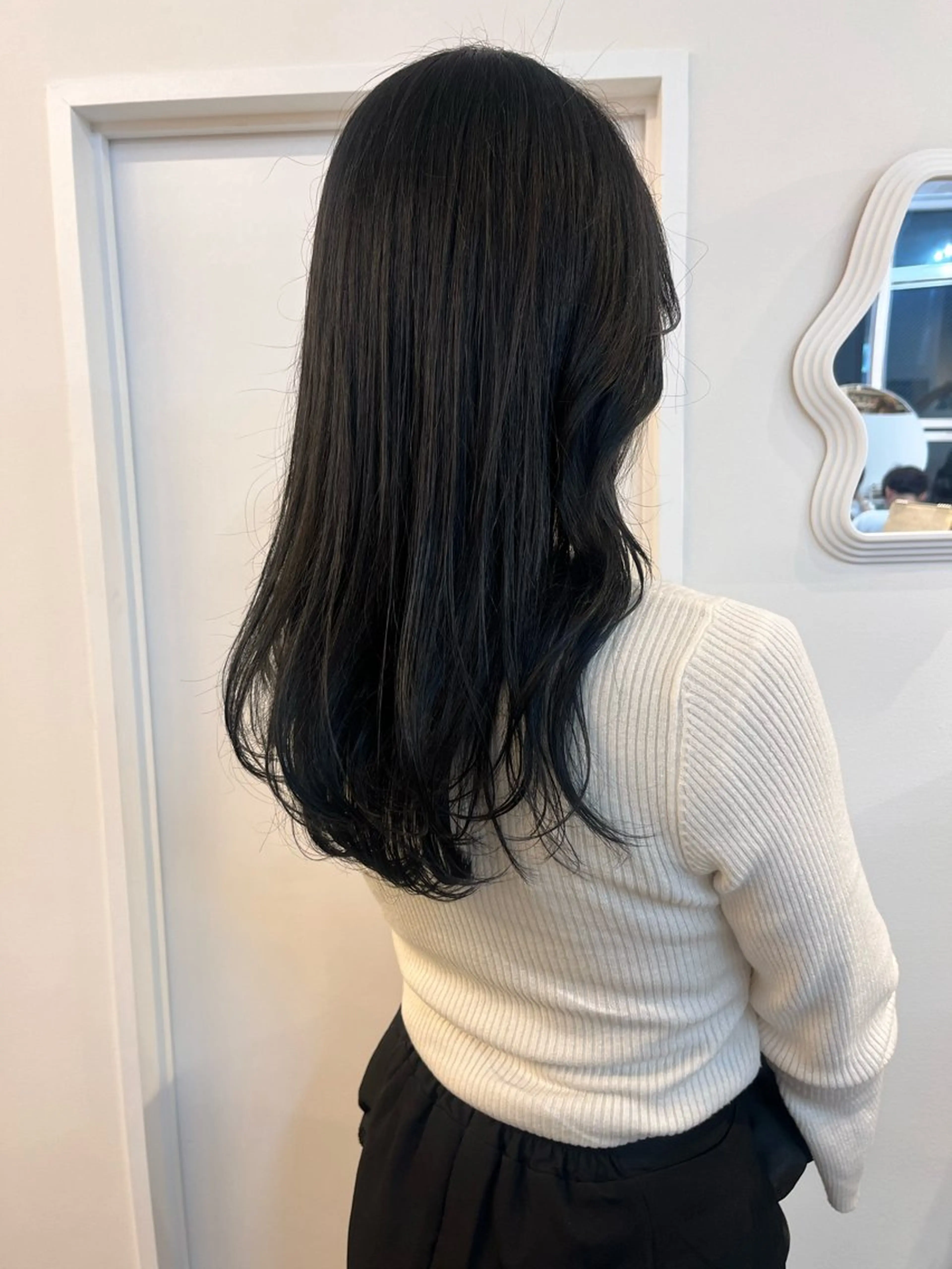 ロング カラー 黒髪 ブルーカラー ブルーブラック 透明感カラー レイヤーカット/韓国 ヘア/ honokaのヘアスタイル