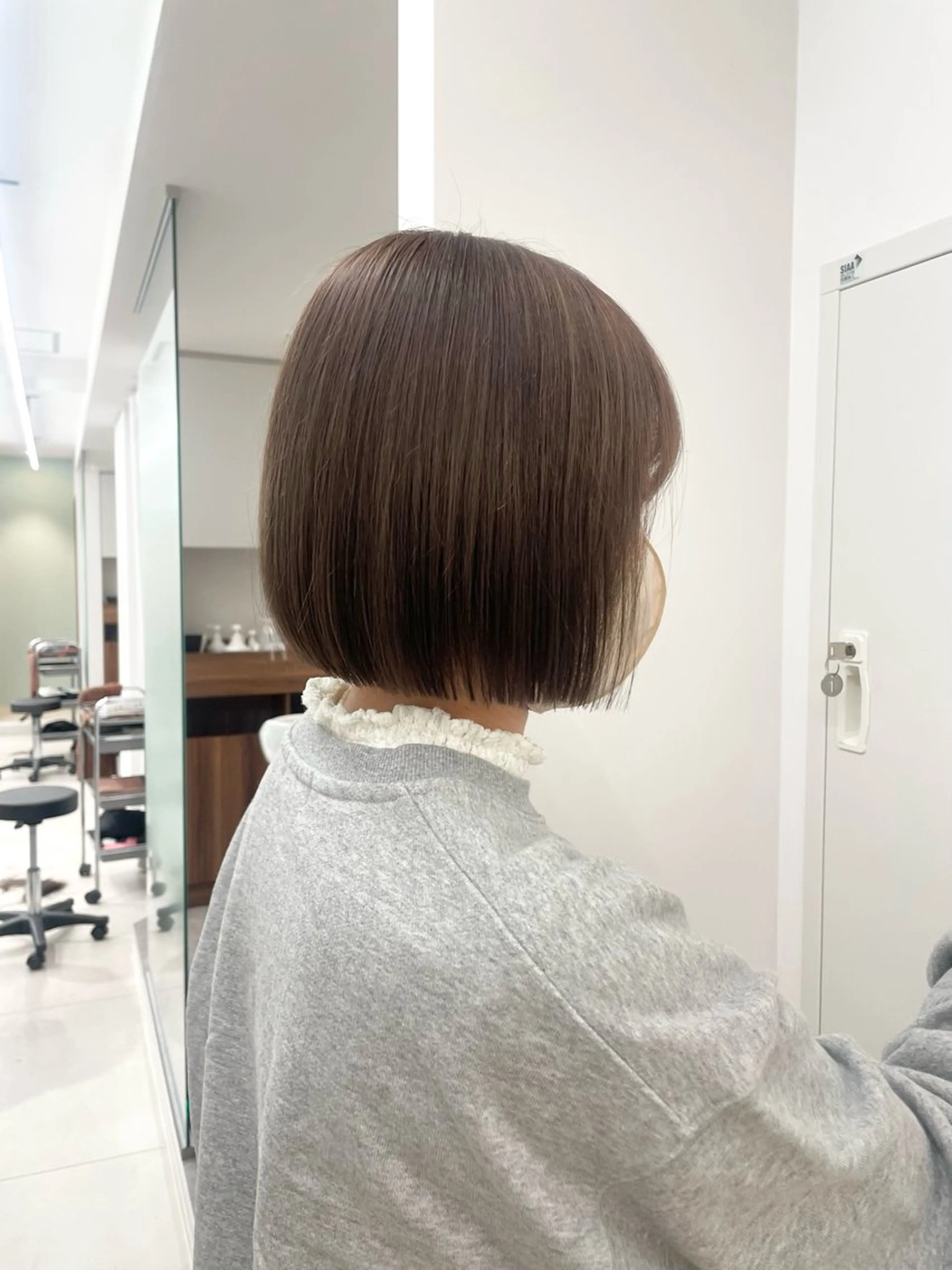 ショート ボブ カット ヘアカラー トリートメント 🦋顔周りカット/レ イヤー/ユリ🦋のヘアスタイル