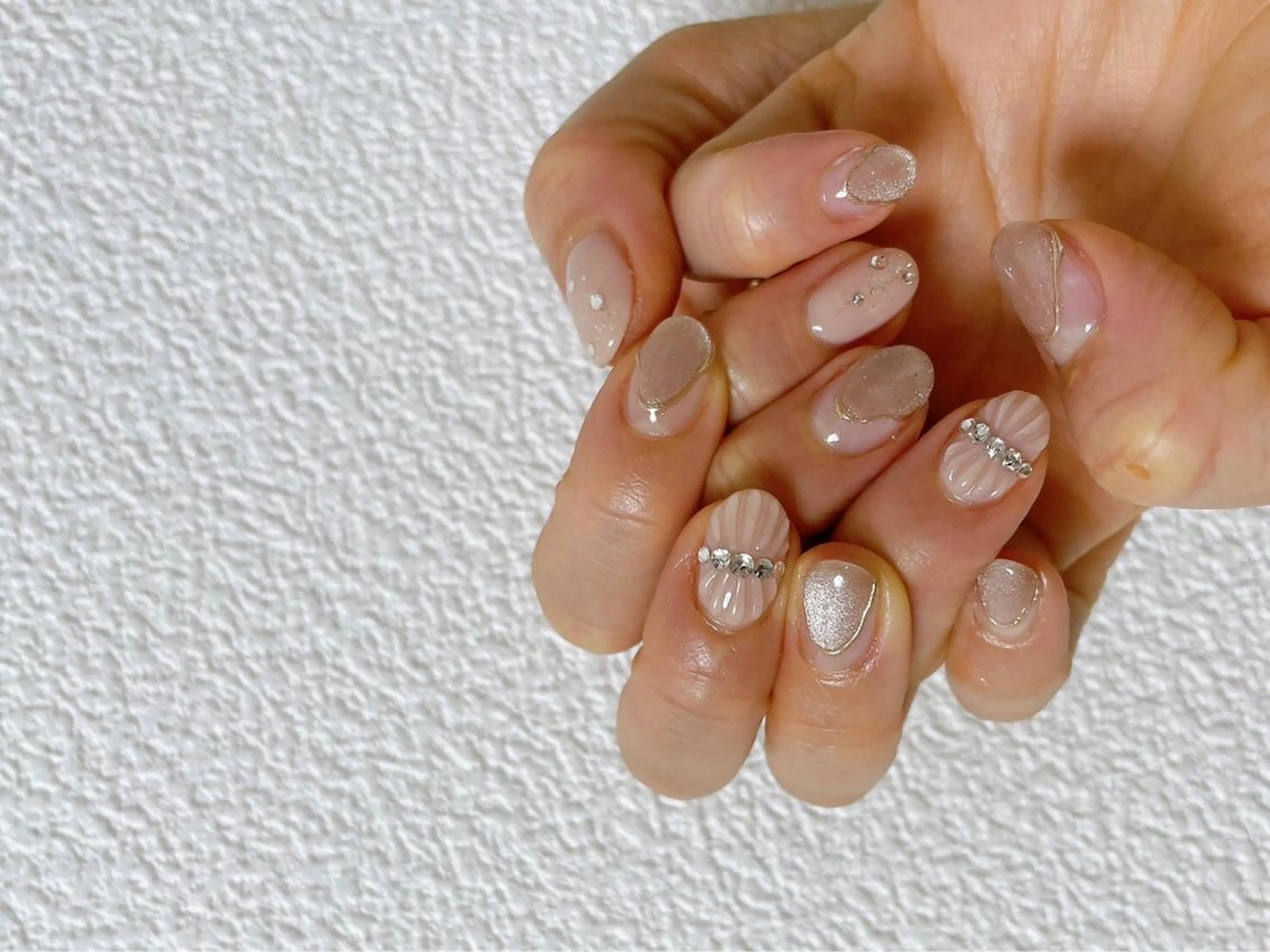 ネイル 桜ネイル フレンチネイル ジェルネイル ガラスフレンチ 韓国ネイル ハンドネイル kiki nail &brow二子玉川の眉毛・アイブロウイメージ