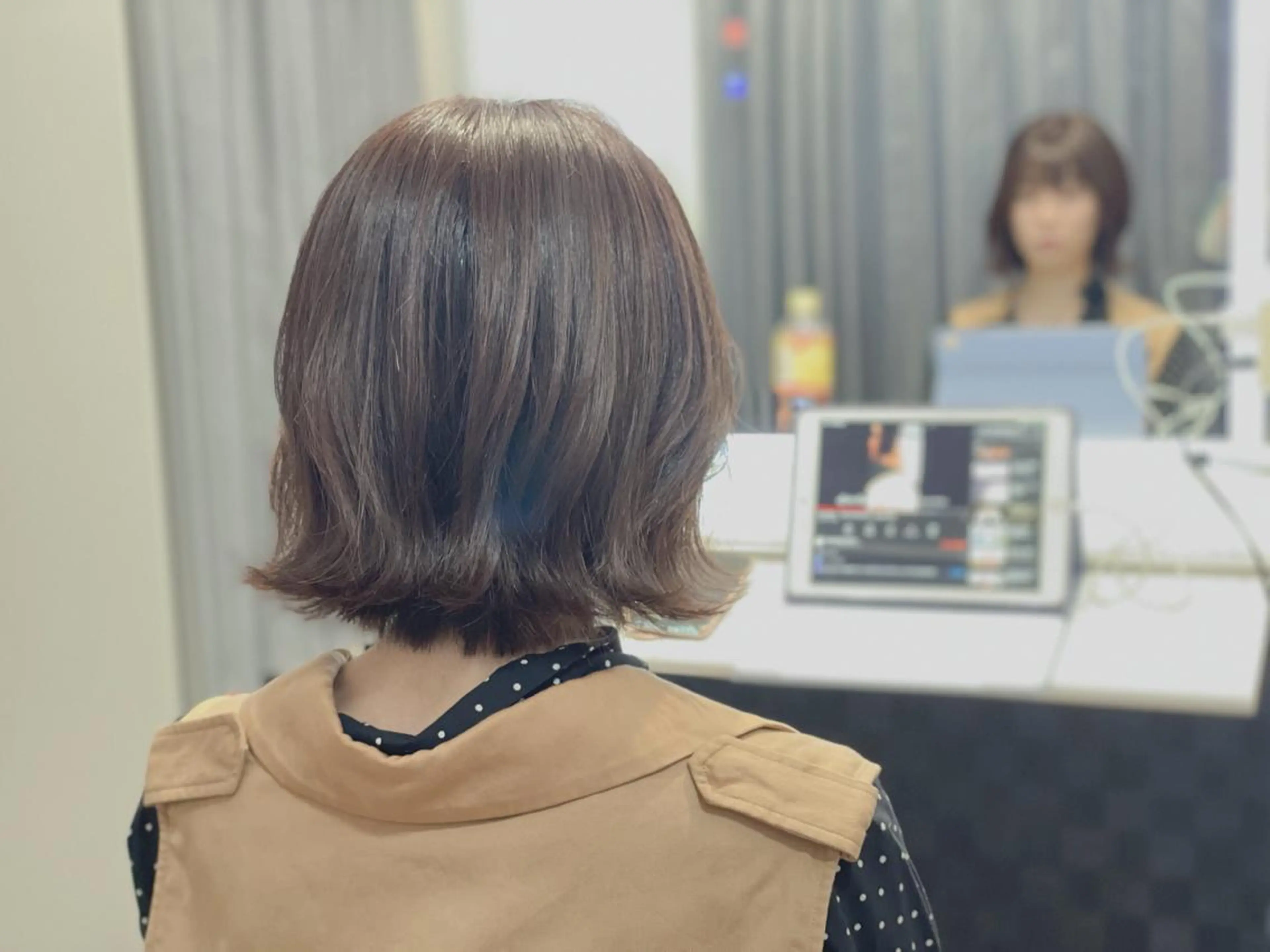 カット+カラー　　　　　　　　　　　　　　　　　　　　　　通常  ¥13200  →  特別価格　¥11000の写真