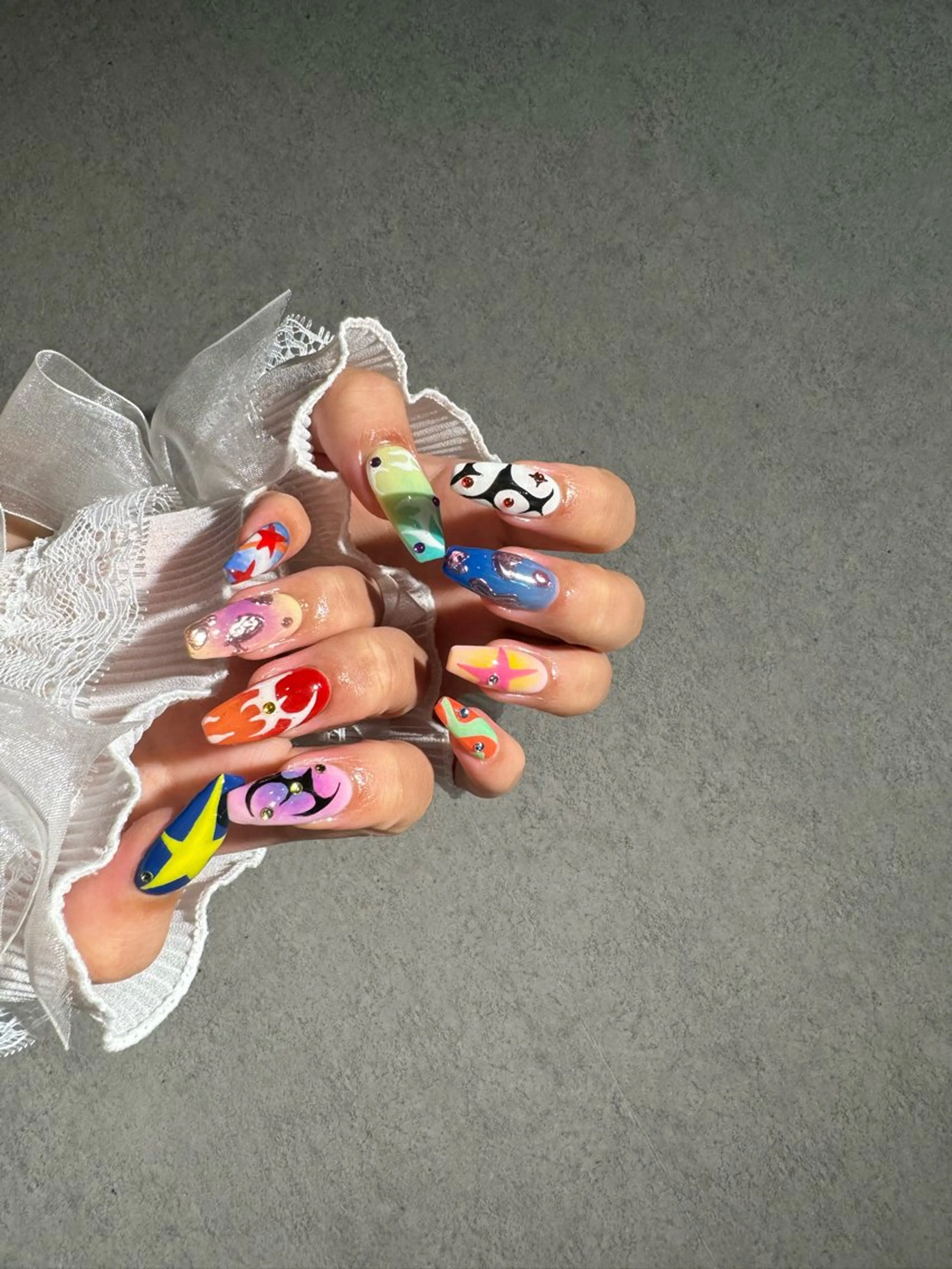 ネイル I-nailロング /ワンホン/キラキラのネイルデザイン