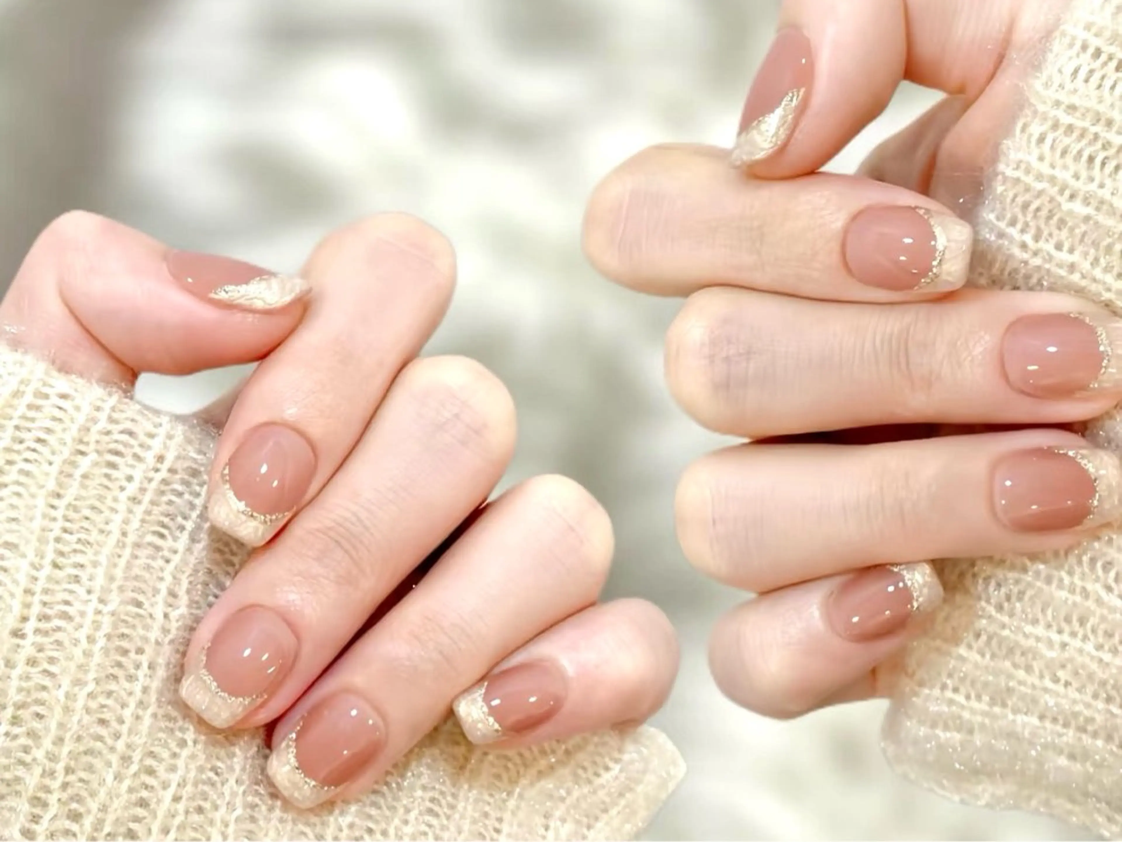 ネイル フレンチネイル ゴールド オフィスネイル シンプルネイル ハンドネイル ハンドケア DarkHoney 池袋店のネイルデザイン