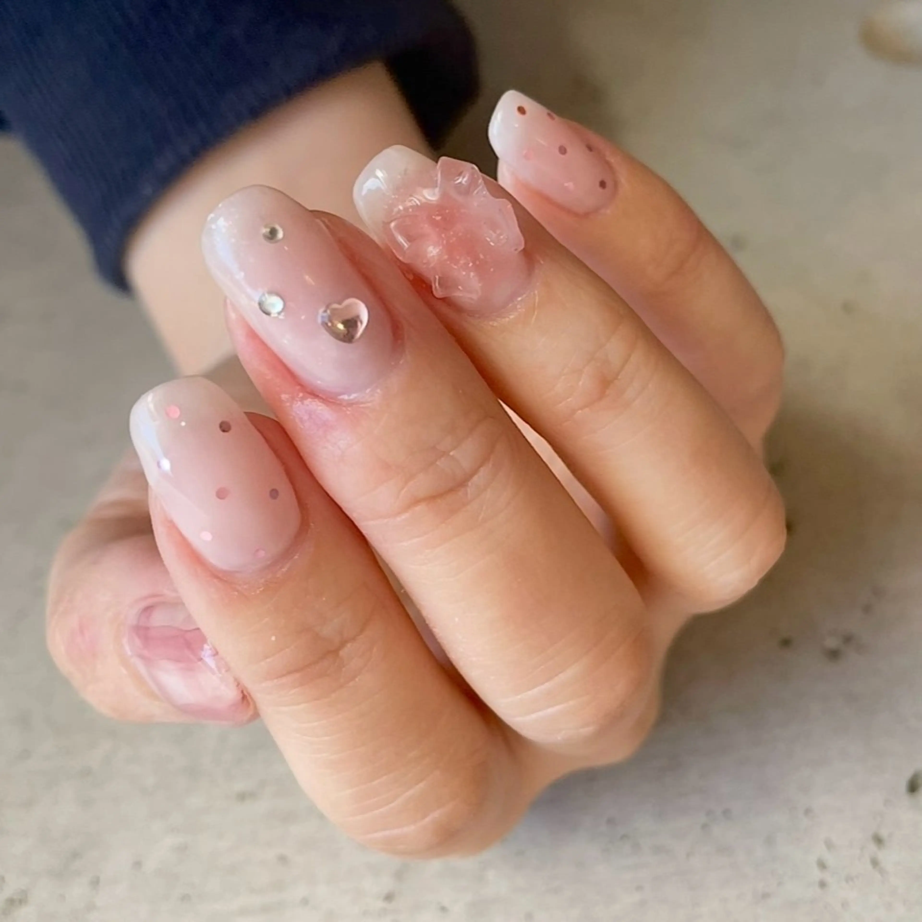 ネイル ドット ピンク リボン ハンドネイル moufu.nail /sayaka 本町のネイルデザイン