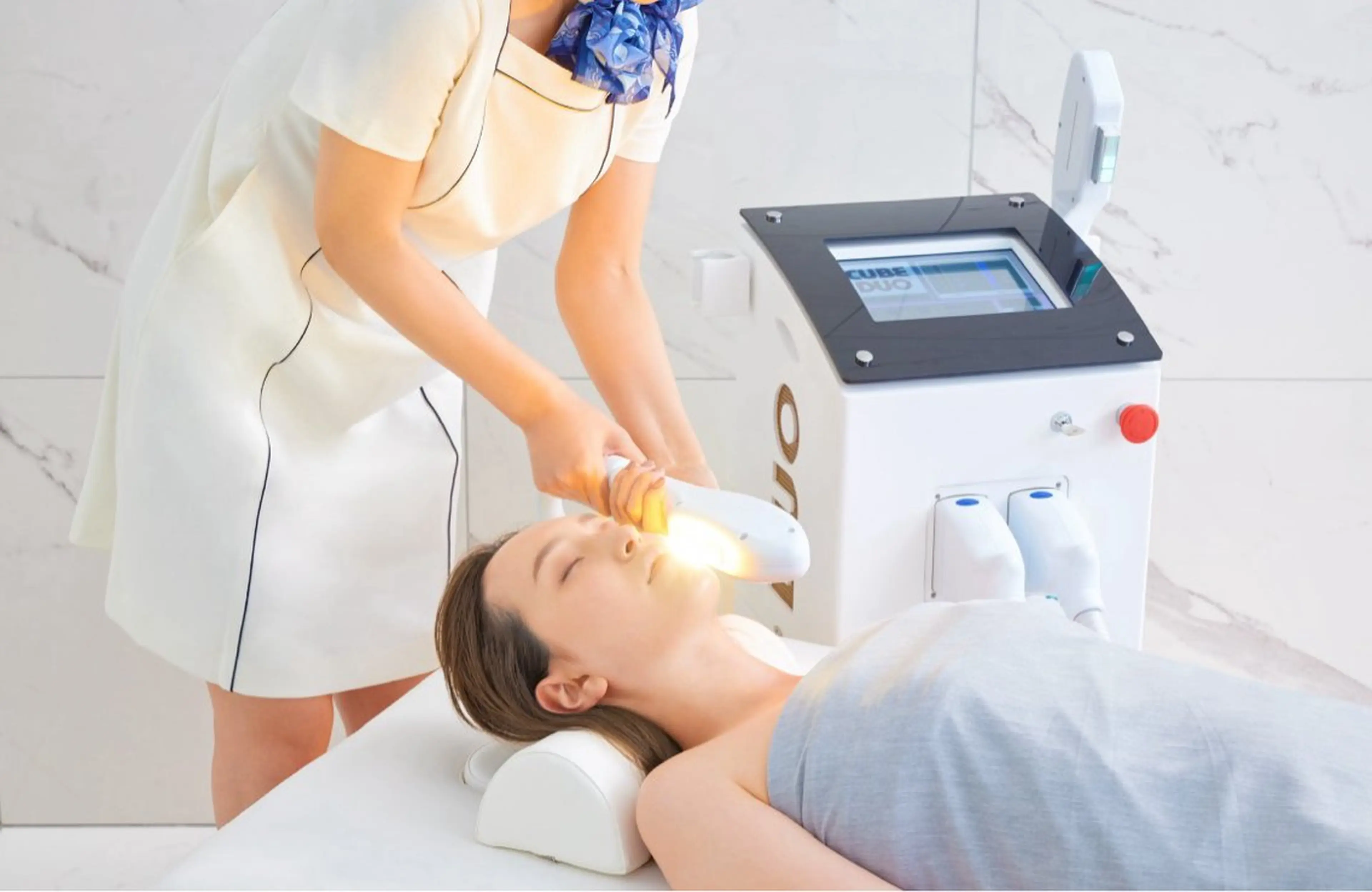 【近距離でも綺麗メイク乗りUP】美肌顔脱毛3,400円→2,500円の写真