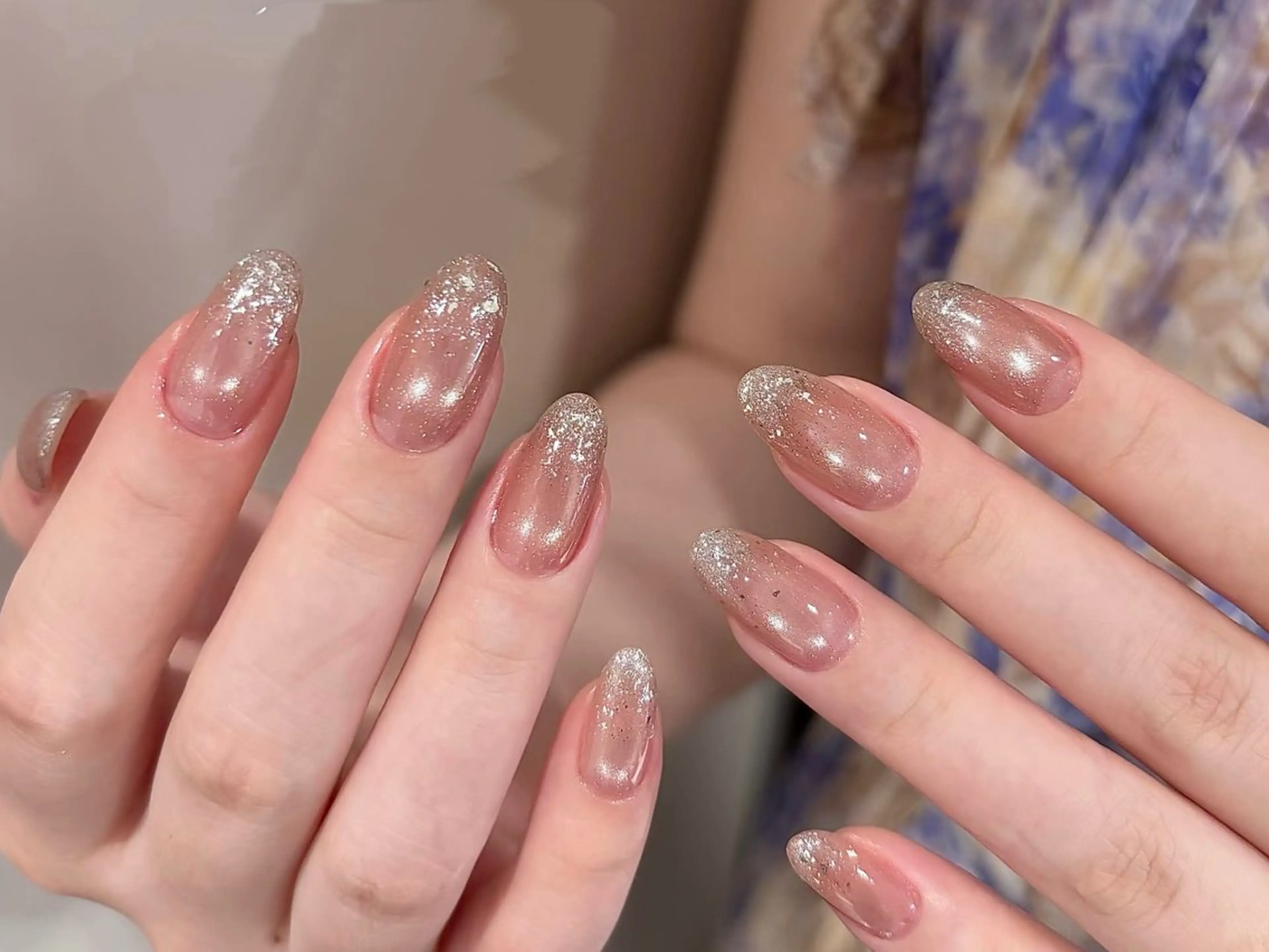 ネイル アートネイル オーロラネイル カジュアル クリアネイル 長さ出し MoreGlam 新宿東口店のネイルデザイン